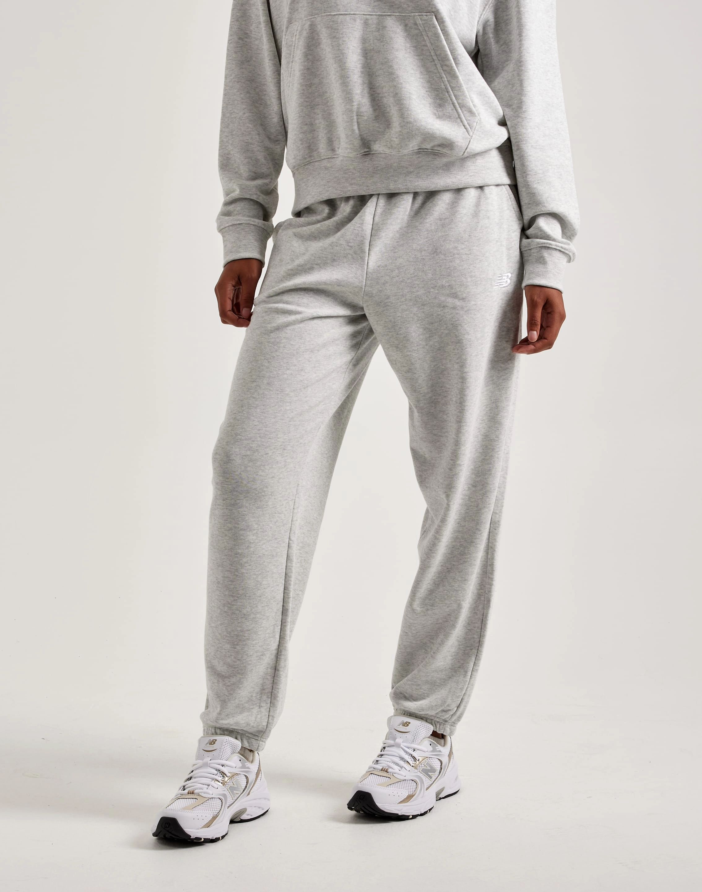 Evening wear New Balance Sport Essentials French Terry Joggers Fashion events