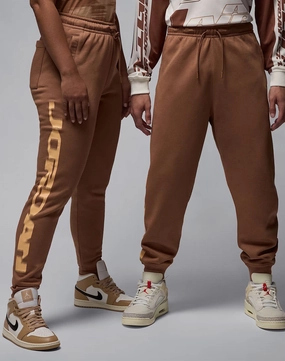 Athleisure fashion Jordan MVP Fleece Pants Fashion lookbook