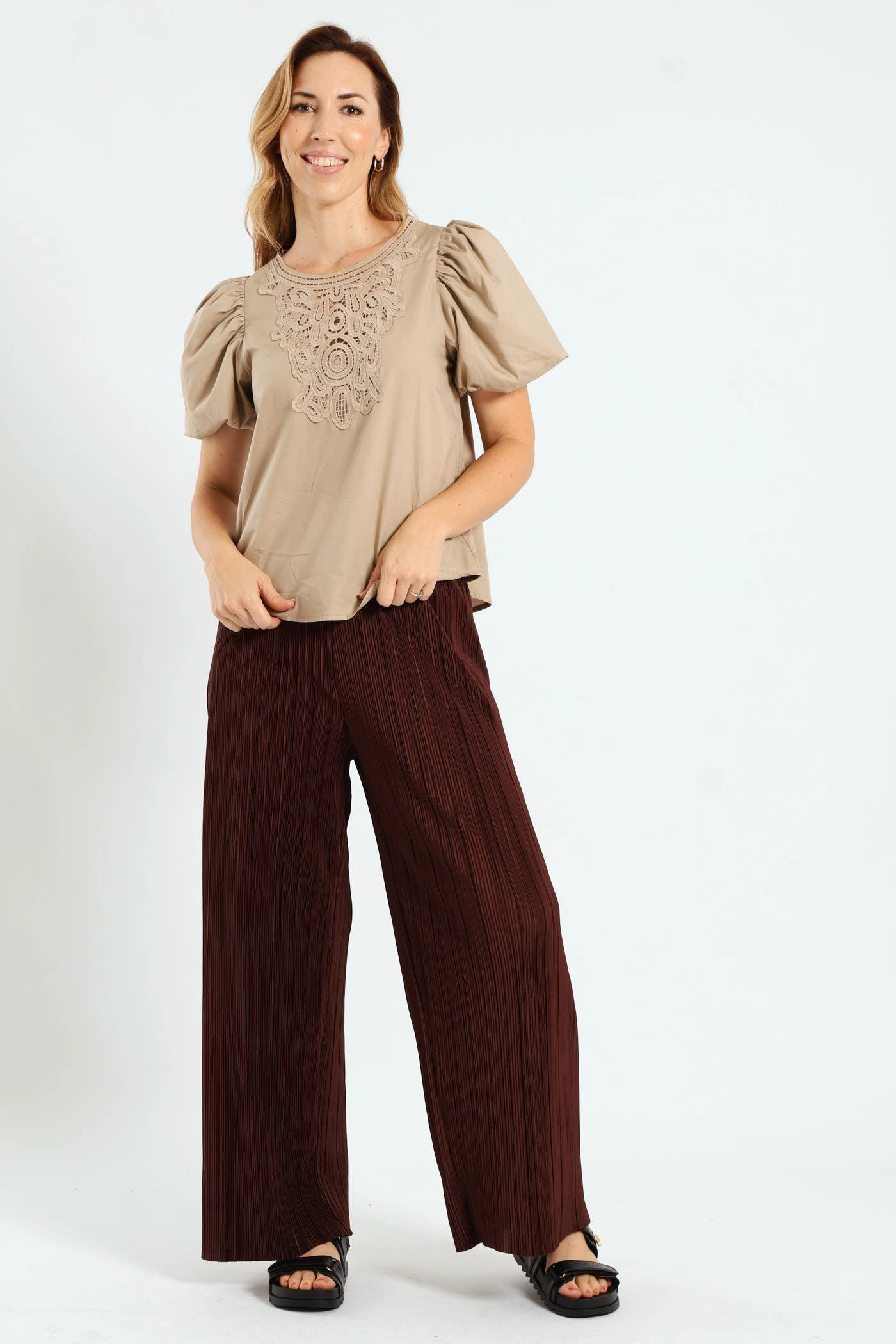 Bubble Sleeve Neck Motif Poplin Top - Dark Beige