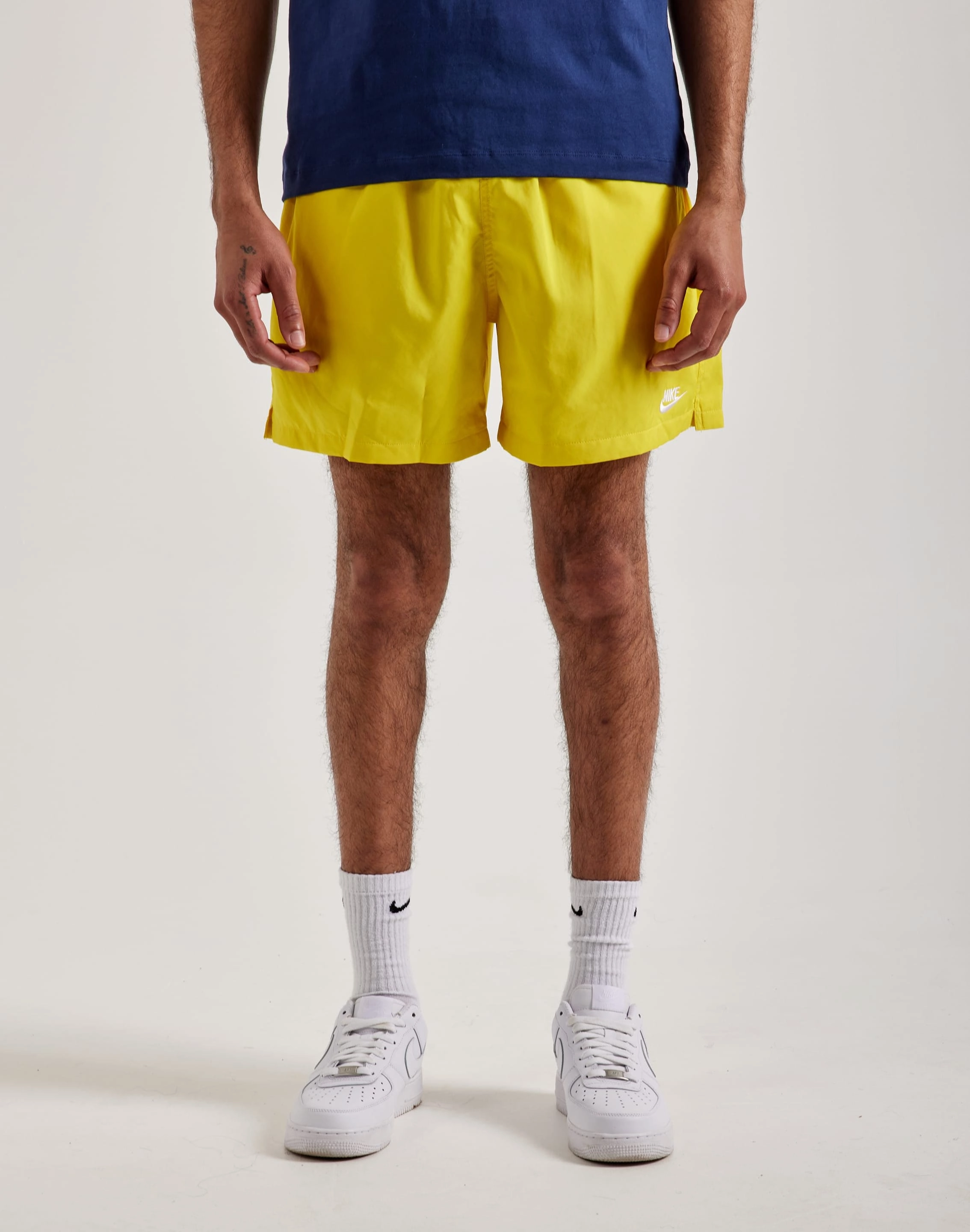 Fashion on sale Nike Club Woven Flow Shorts Workwear options