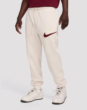 Casual wear options Nike Club Fleece Joggers Fashion forecasting