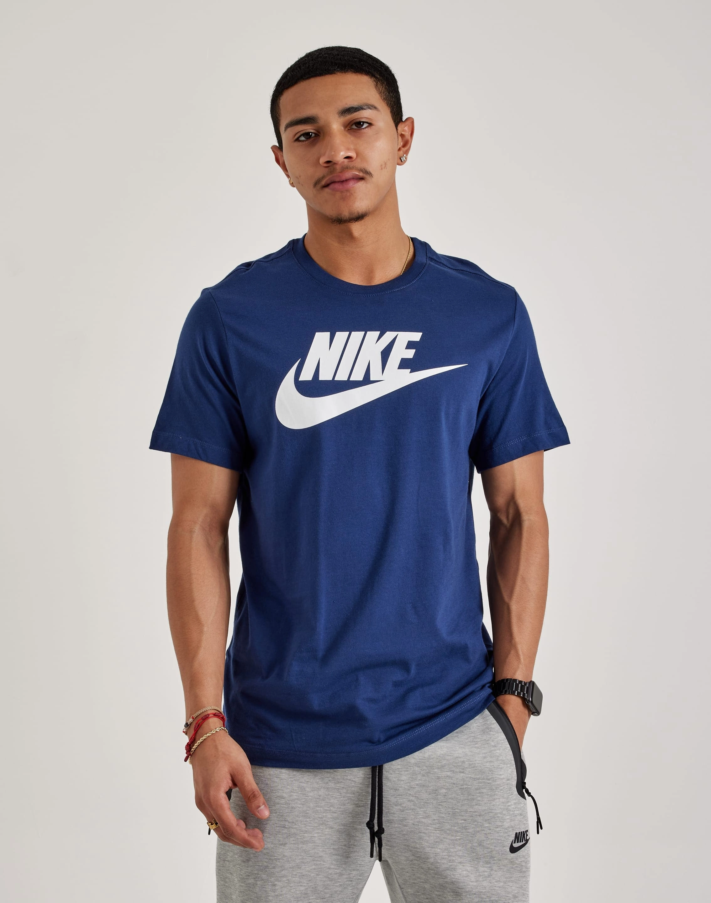High - end fashion Nike Icon Futura Tee Luxury fashion items