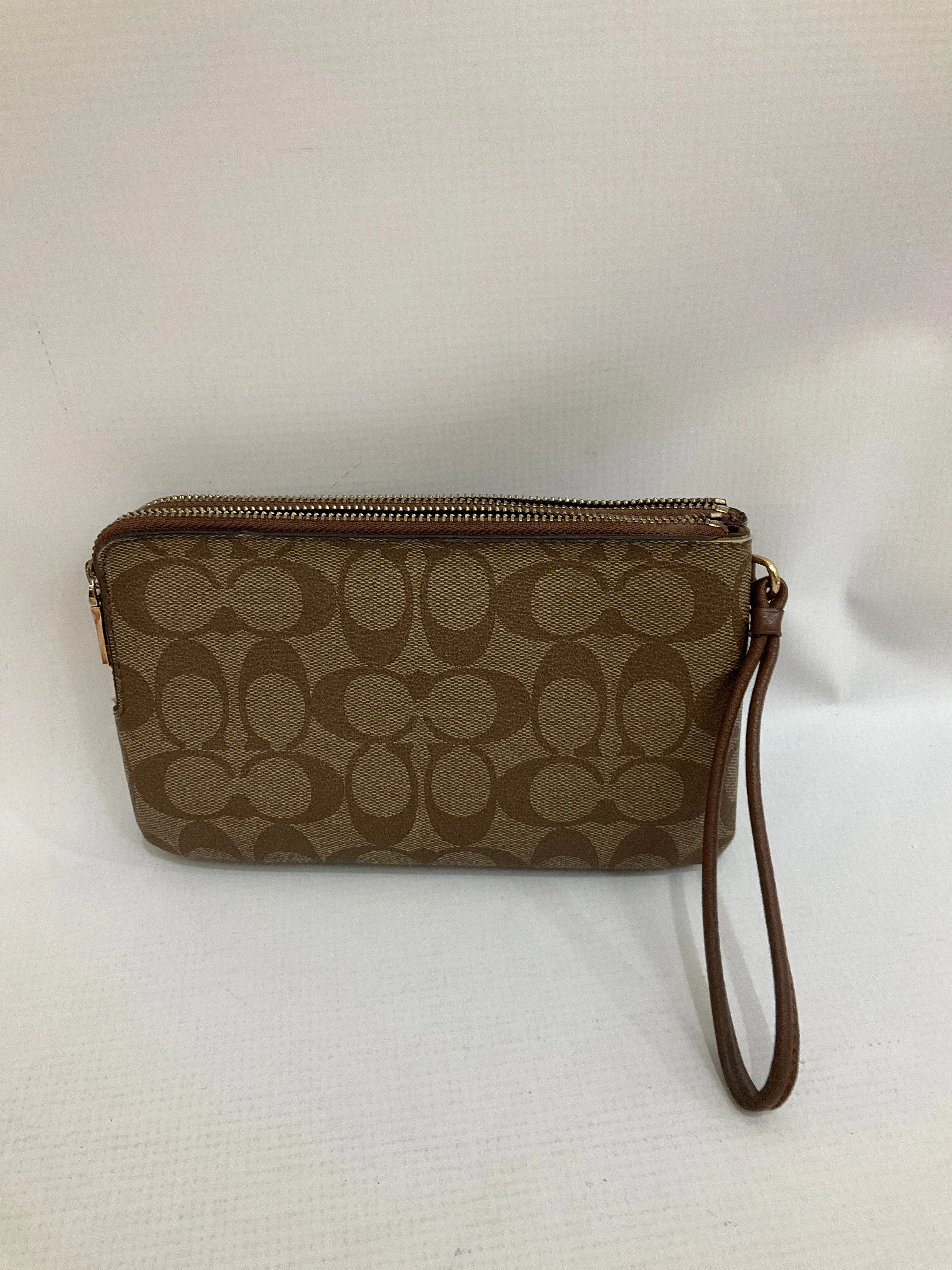 Coach Bags Wristlet Designer By Coach  Size: Medium