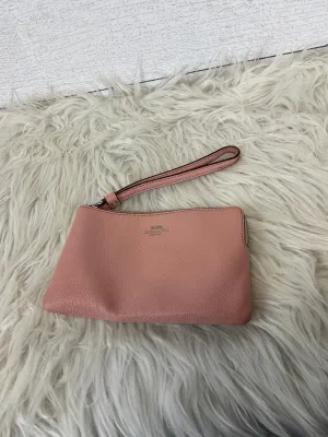 Coach Bags Wristlet Designer By Coach  Size: Small