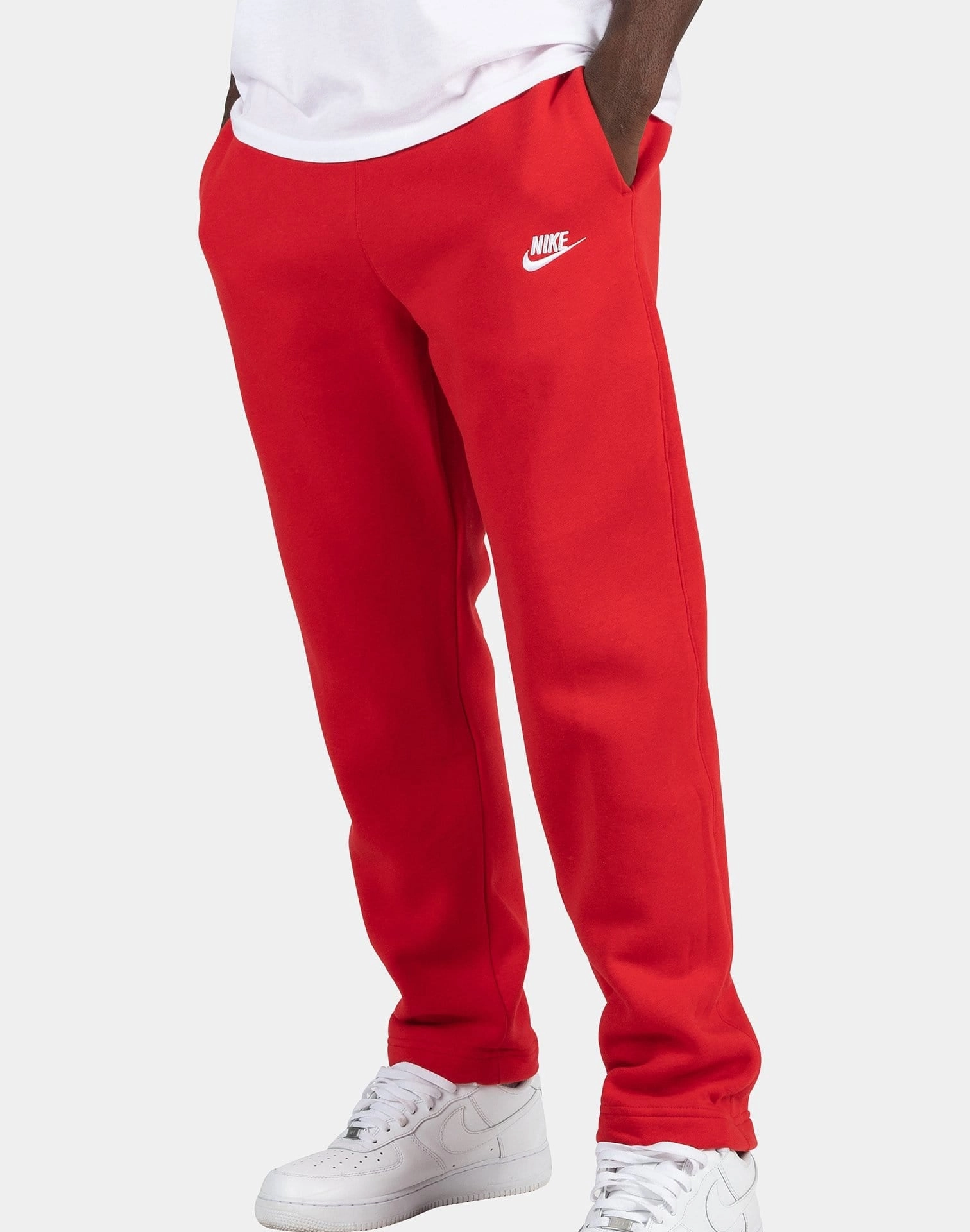 Comfortable apparel Nike NSW CLUB FLEECE OPEN HEM SWEATPANTS