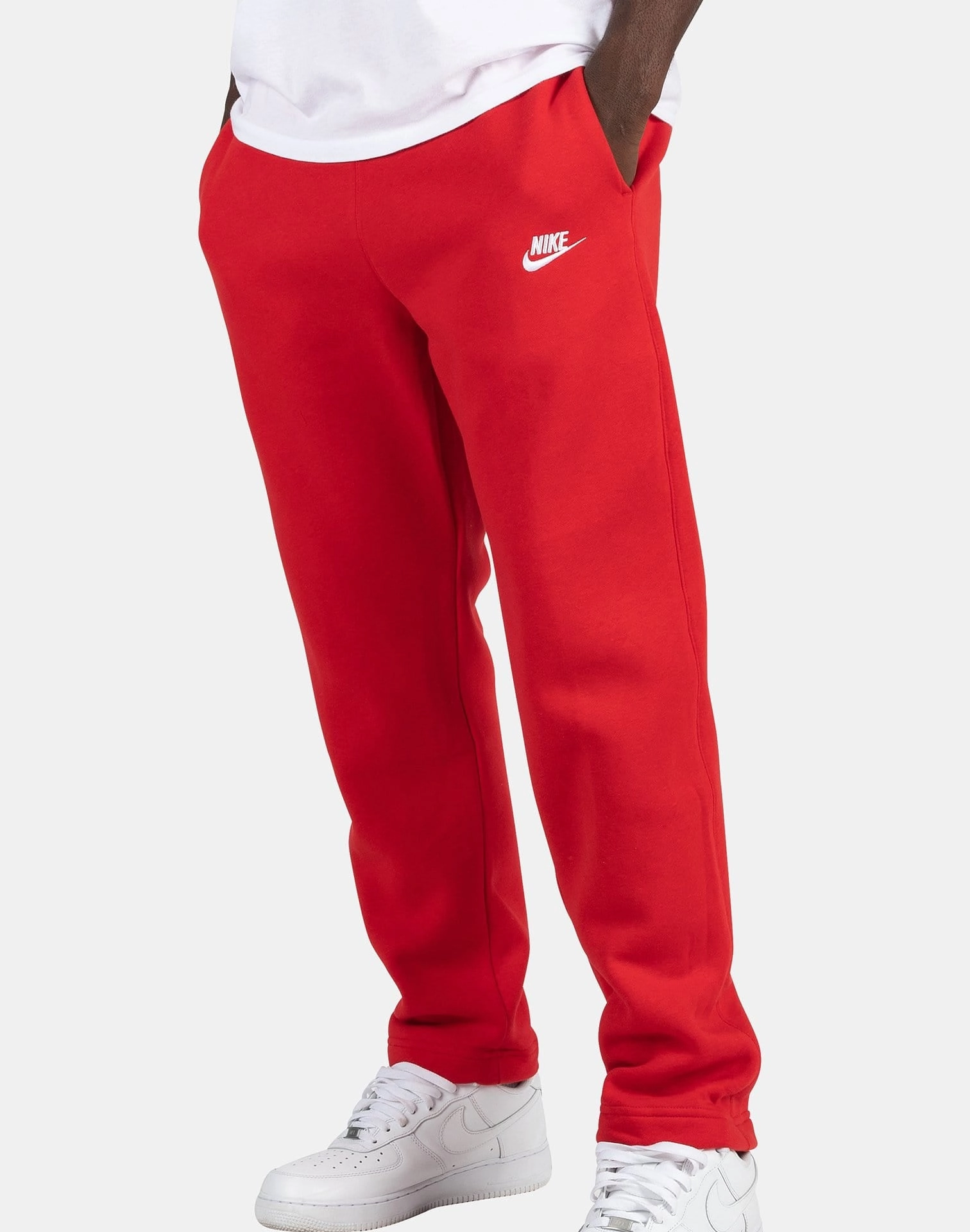 Comfortable apparel Nike NSW CLUB FLEECE OPEN HEM SWEATPANTS