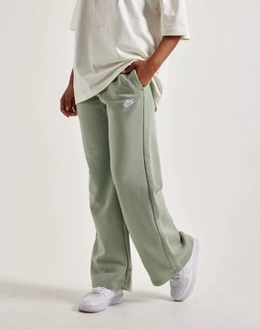 Cotton - made fashion Nike Club Fleece Mid-Rise Wide-Leg Sweatpants Sustainable fashion
