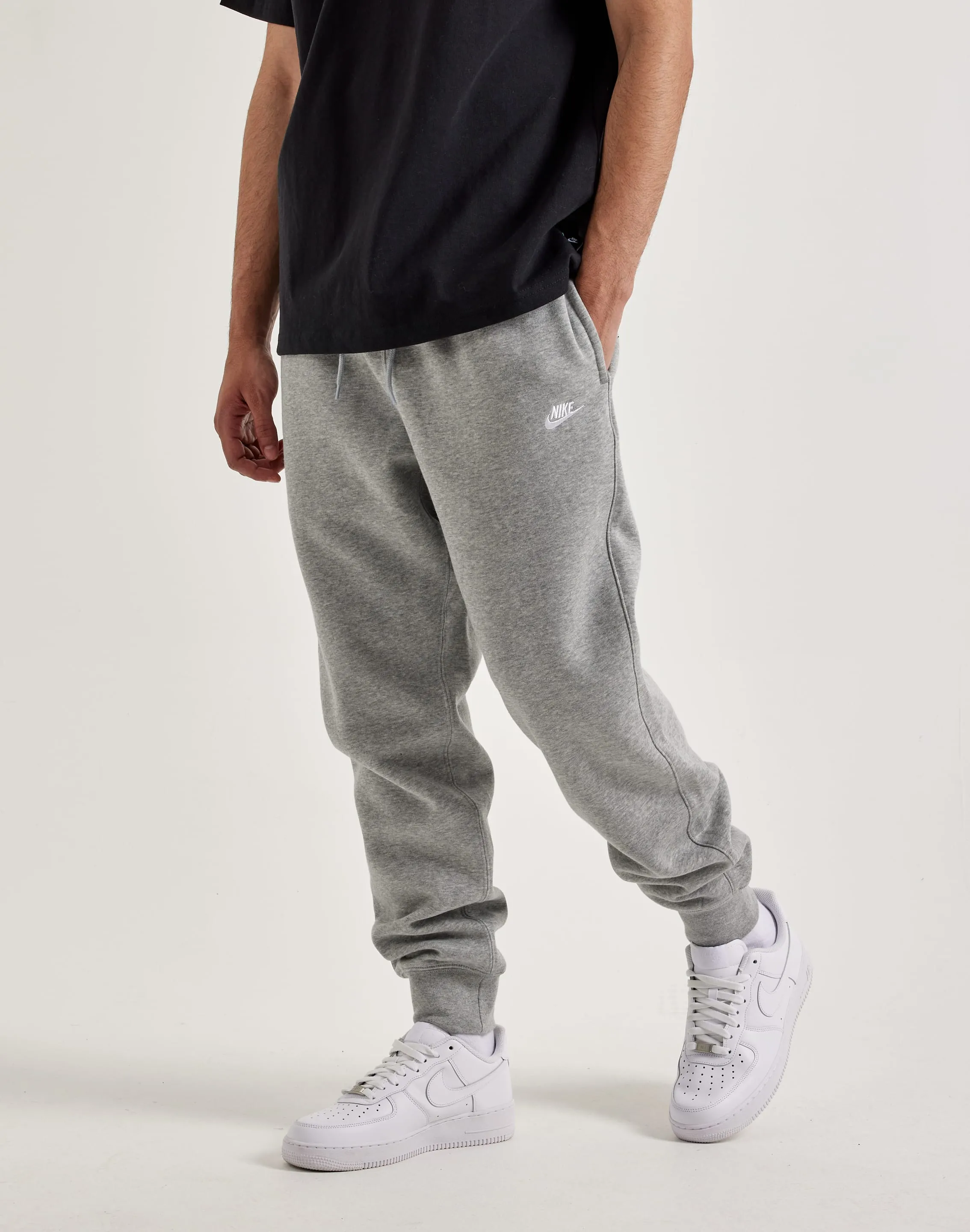 Fashion essentials Nike Club Fleece Joggers Evening wear