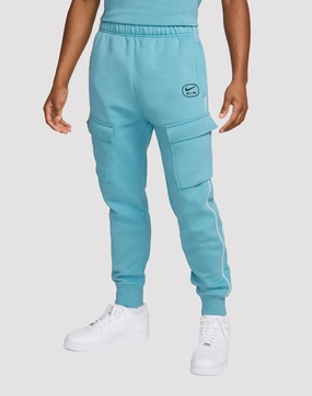 Fashion bloggers' picks Nike Sportswear Air Cargo Pants Retro fashion finds