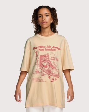 Fashion boutiques Jordan Oversized Graphic Tee Clothing types