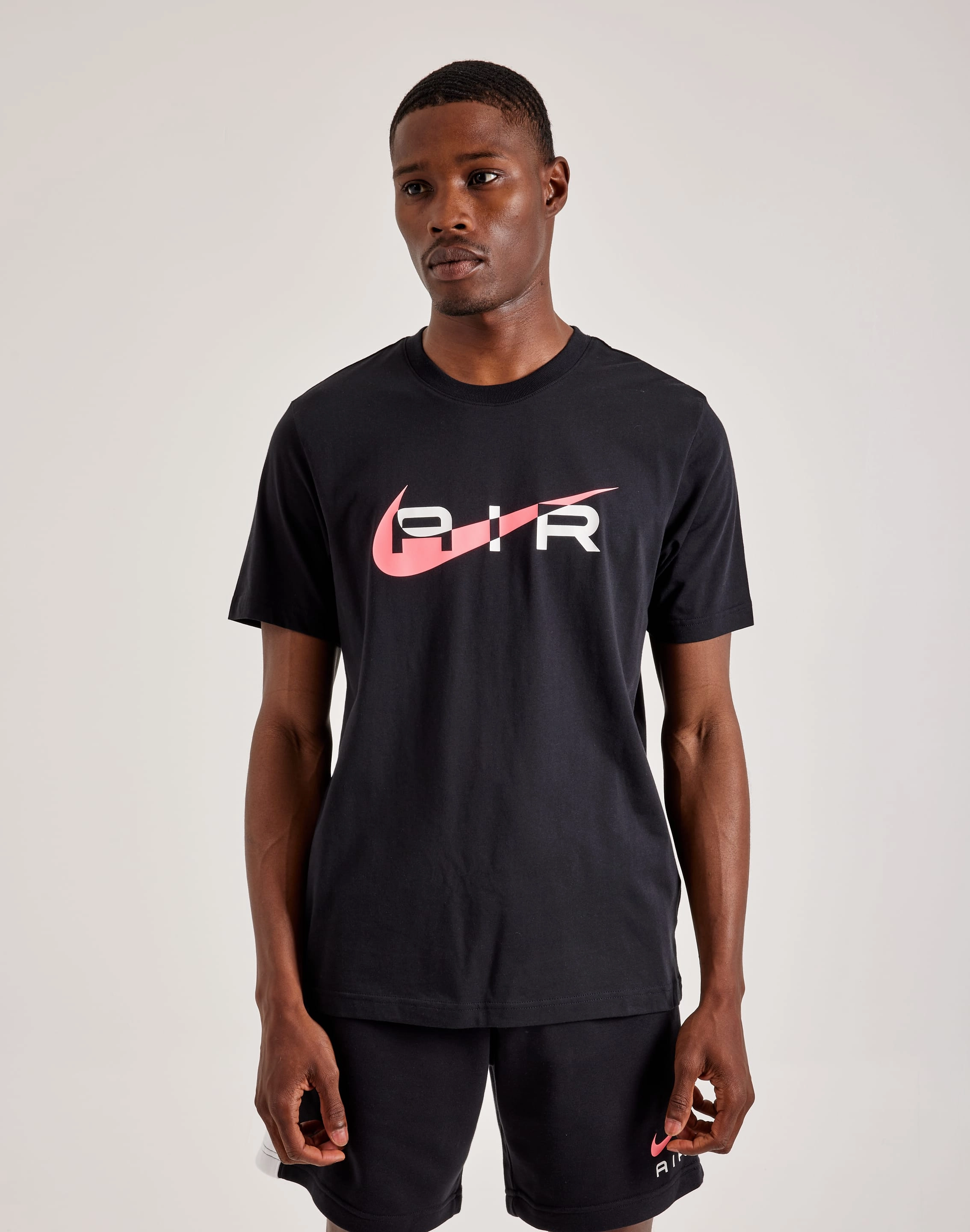 Workwear options Nike Air Tee Popular fashion picks
