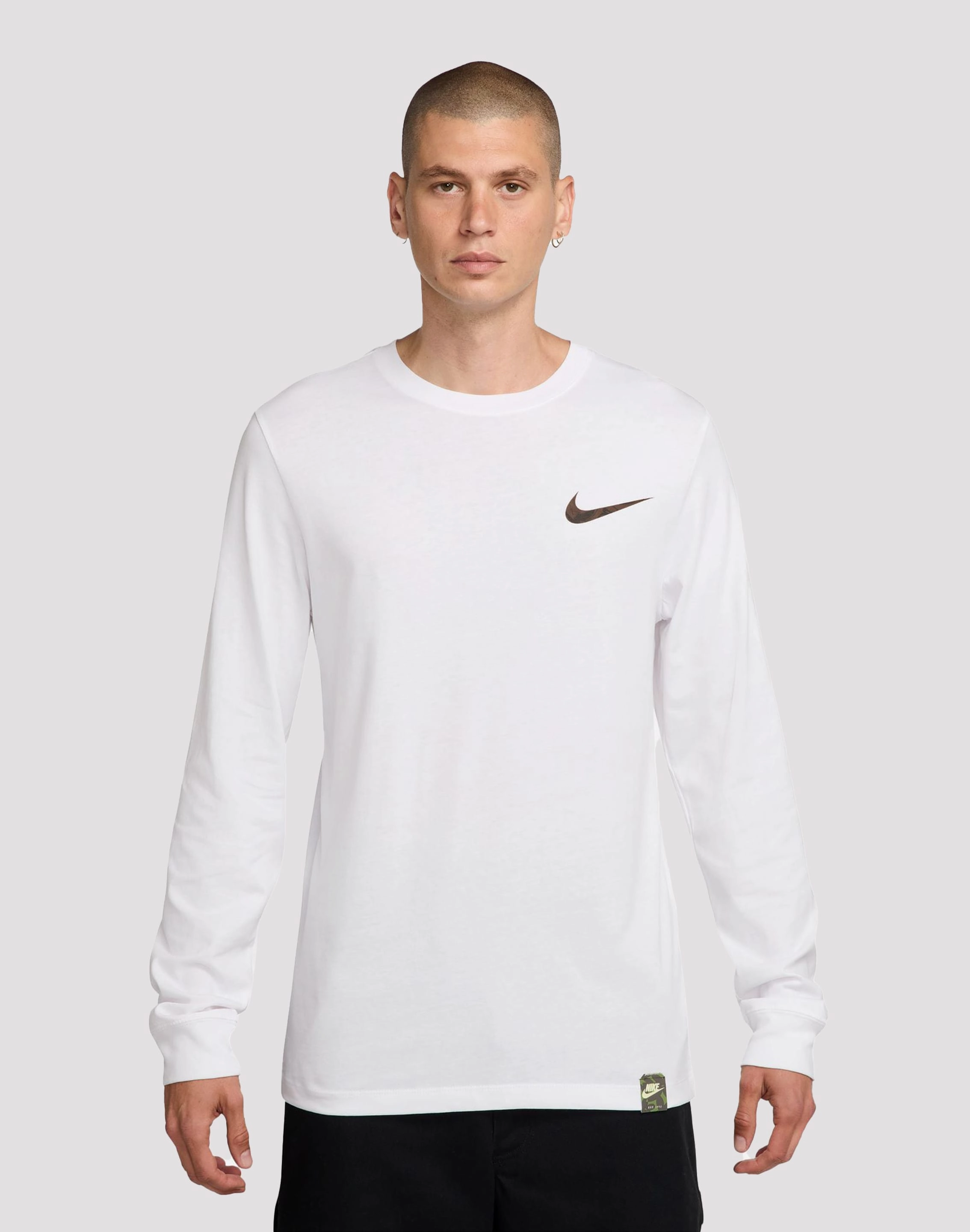 Nike Sportswear Club Long-Sleeve Tee Sustainable fashion practices Bohemian style items