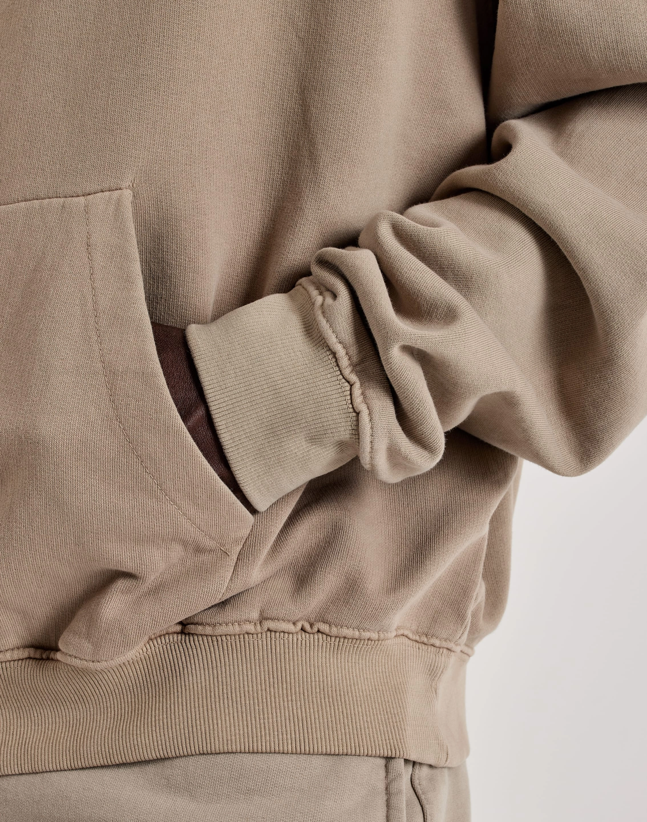 Fashion-forward items MNML Heavy Everyday Hoodie