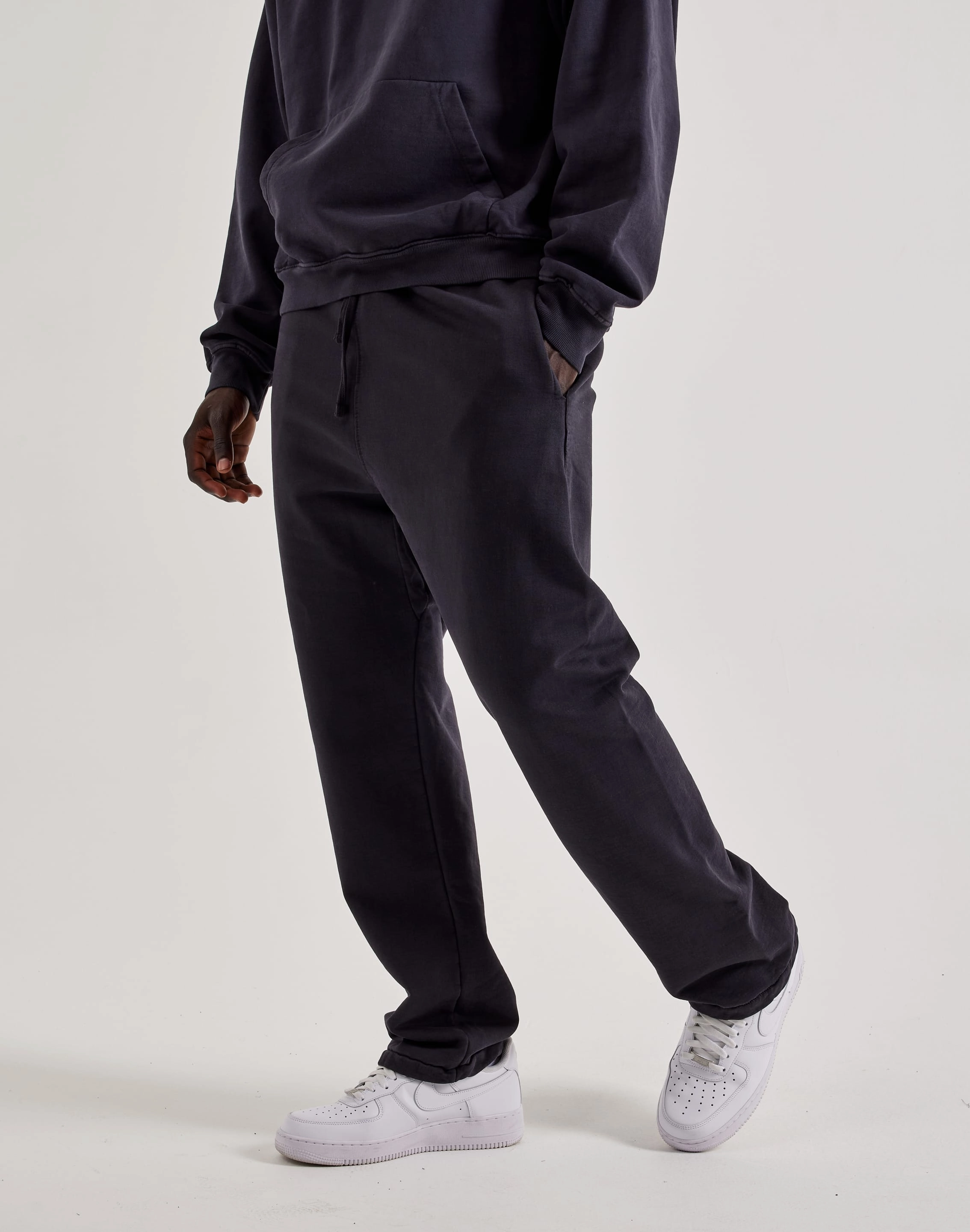 Fashion exhibitions MNML Heavy Relaxed Everyday Sweatpants Workwear options