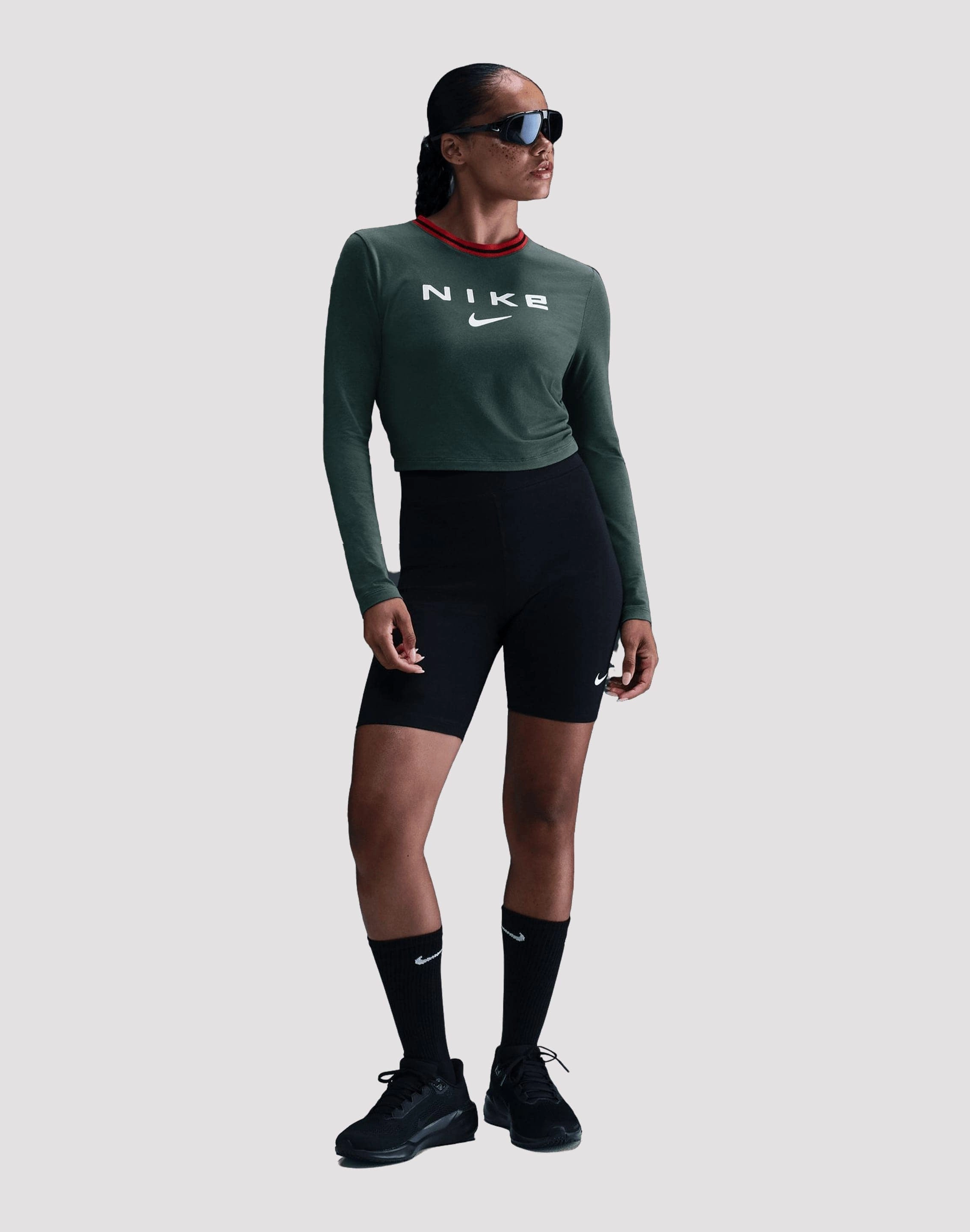 Fashion sizes Nike Sportswear Chill Knit Slim Long-Sleeve Cropped Graphic Tee Ethical fashion choices