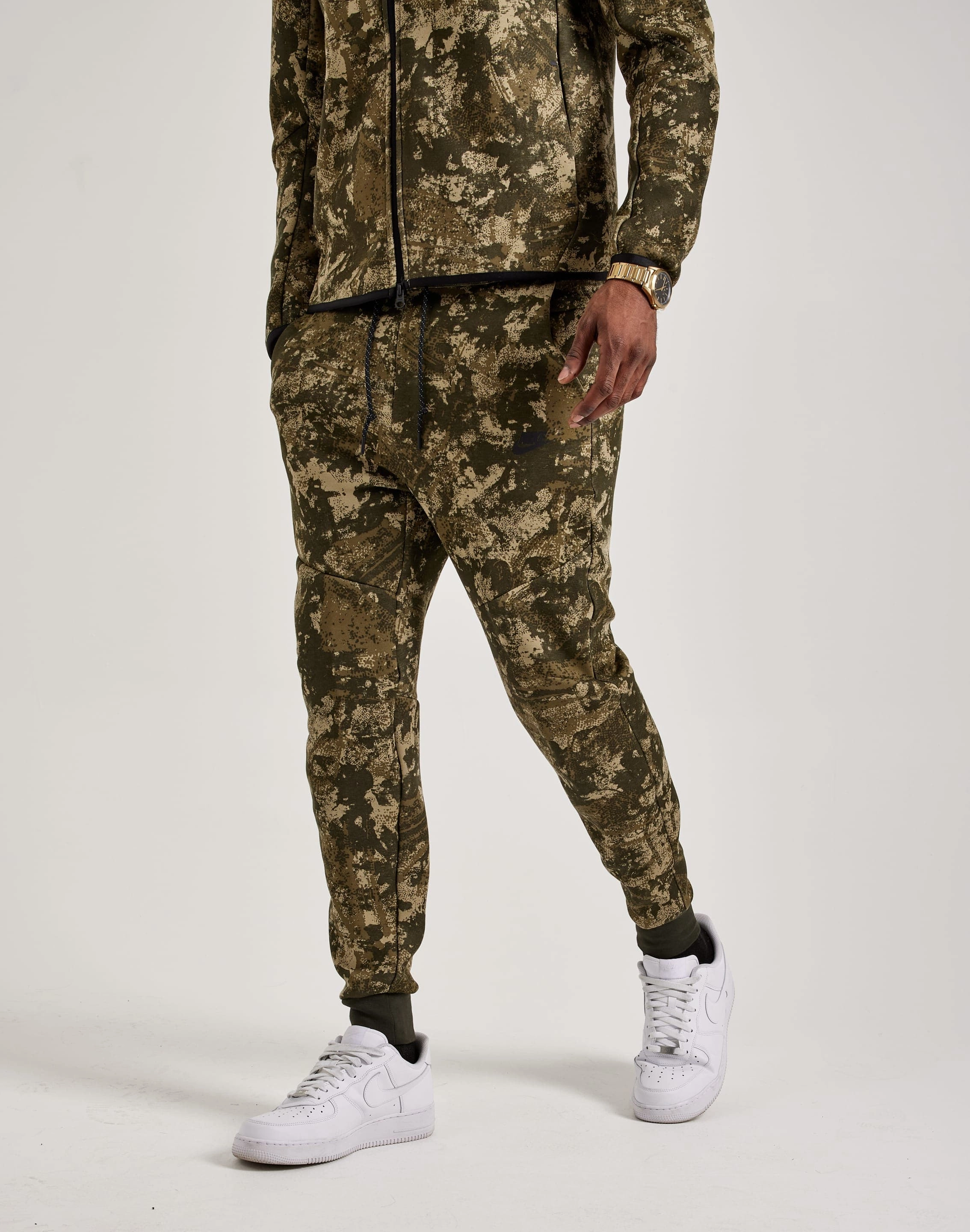 Fashion sizes Nike Tech Fleece Joggers Fashion advice