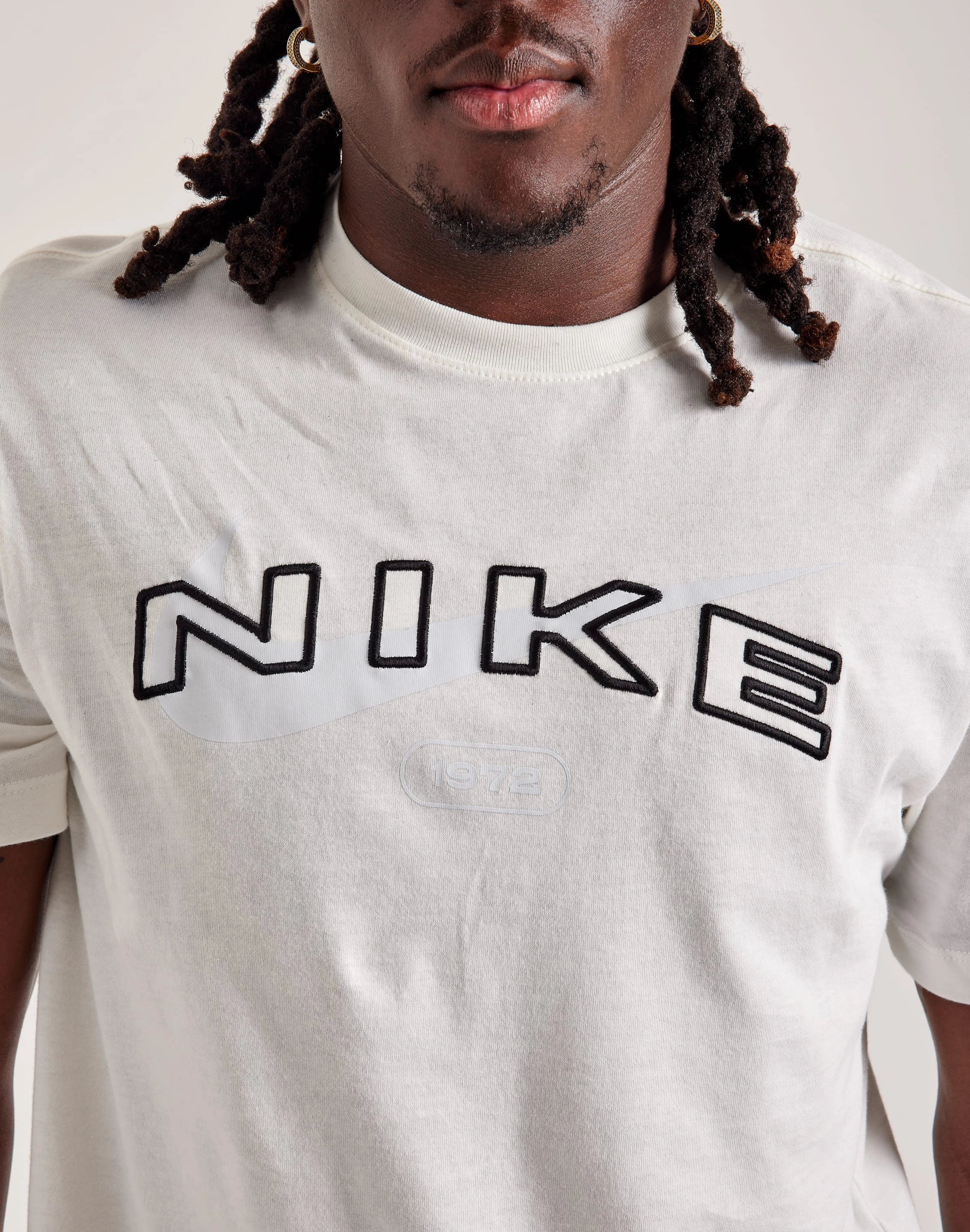 Fashion storage (wardrobes, hangers, etc.) Nike 1972 Tee
