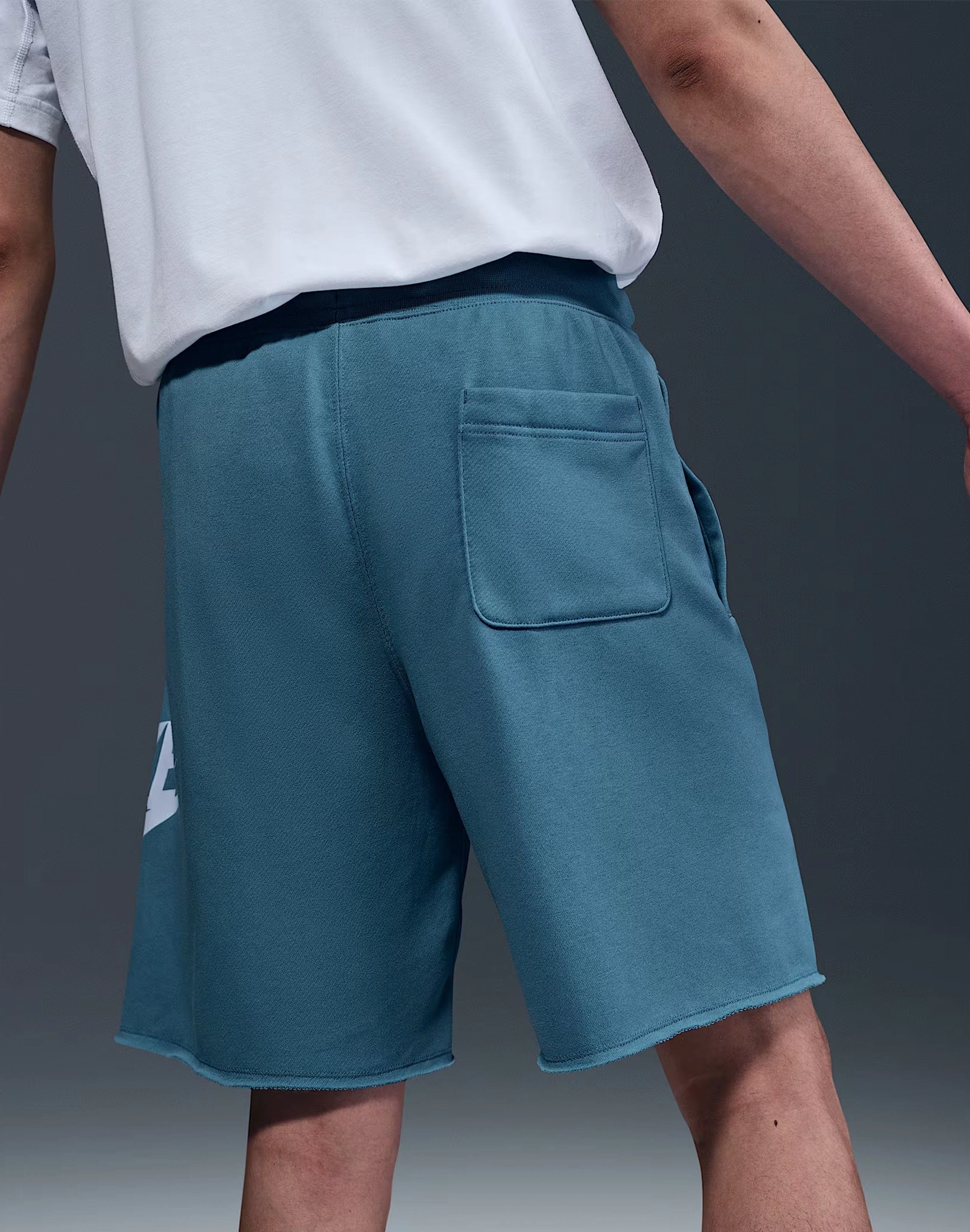 Fashion technology Nike Club French Terry Alumni Shorts