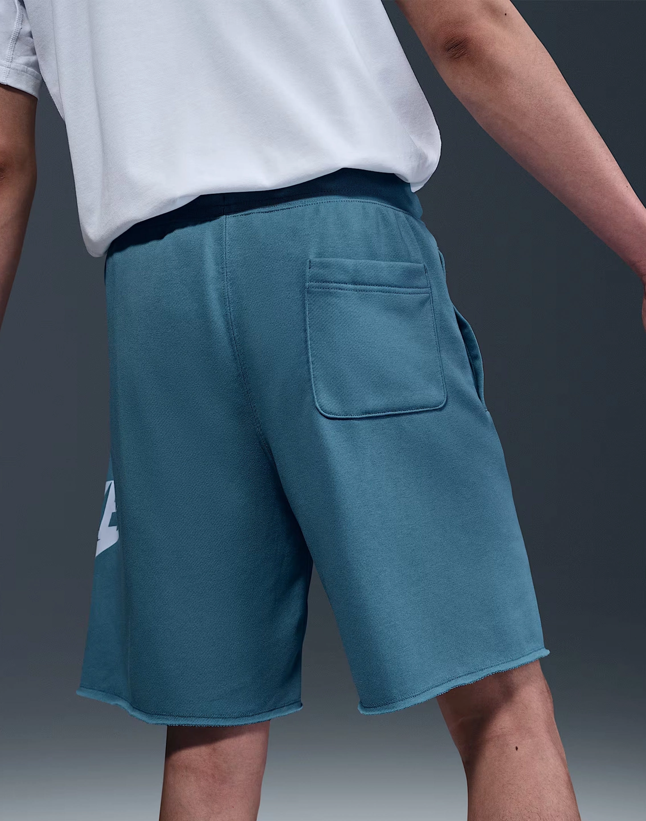 Fashion technology Nike Club French Terry Alumni Shorts
