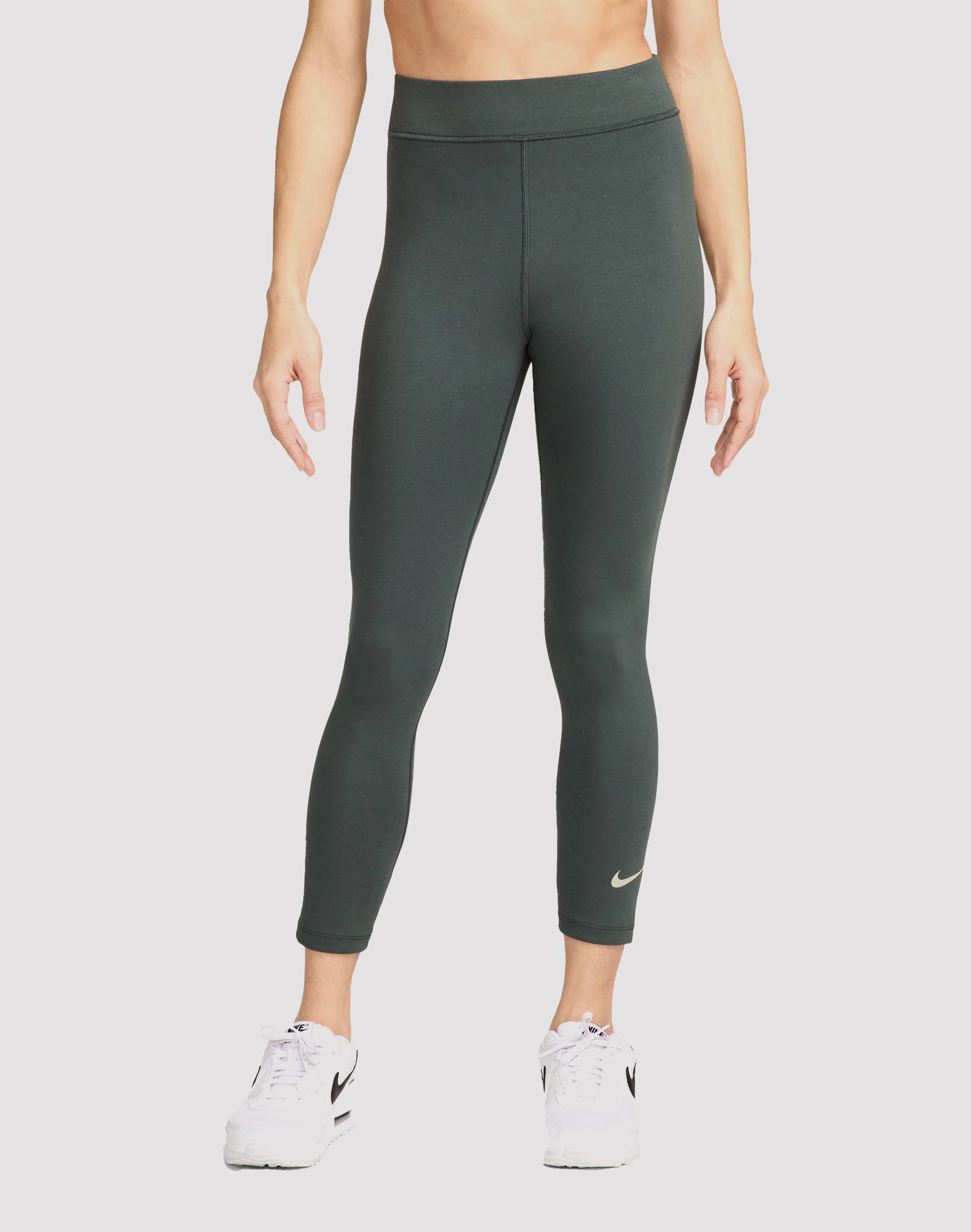 Fashion technology Nike Sportswear Classic High-Waisted 7/8 Leggings Beachwear items