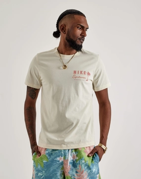Fashion trends Nike Sportswear Tee Upcycled fashion