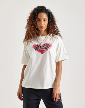 Fashionable goods Jordan Heart Tee Fashion for all body types