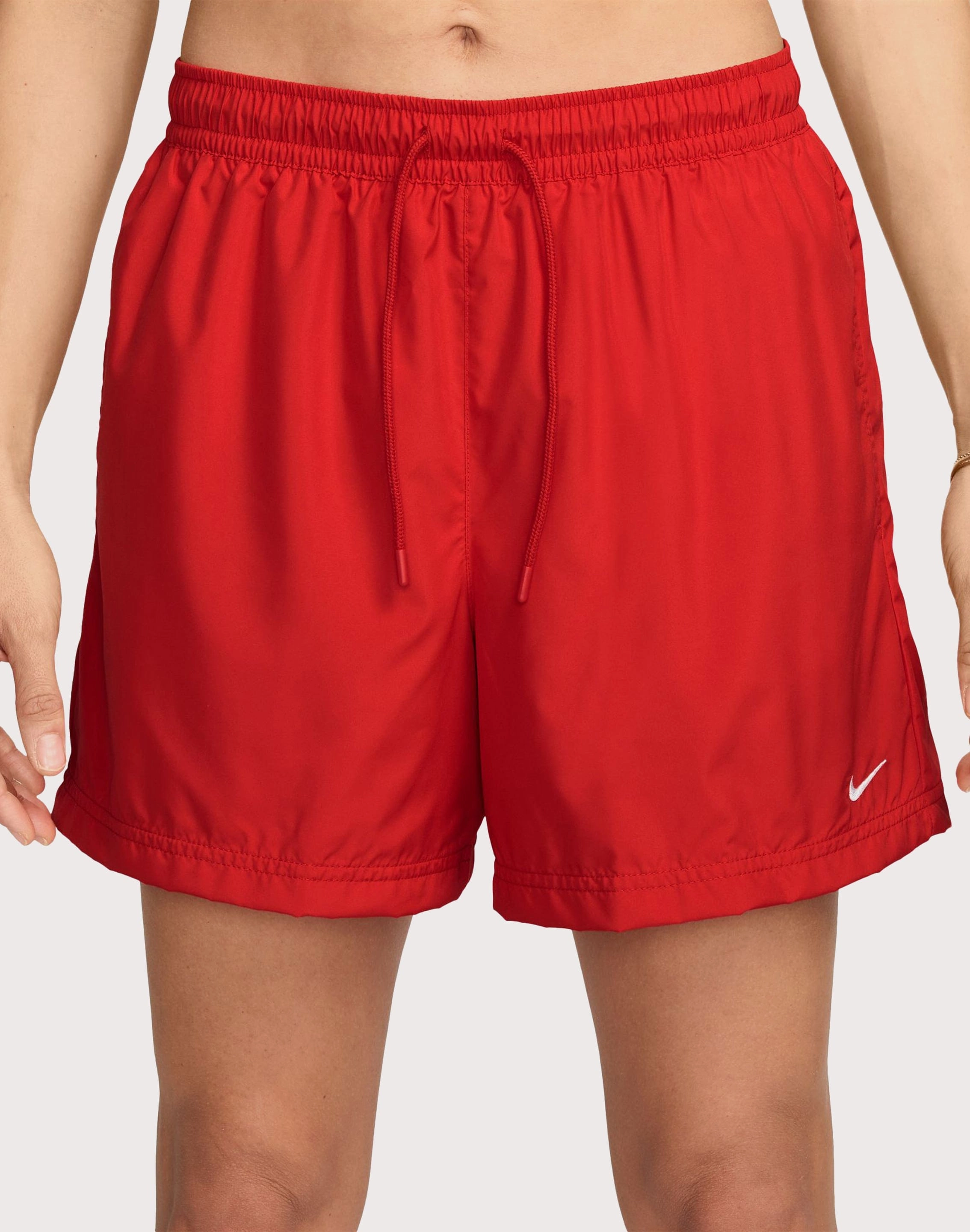 Fashionable goods Nike Sportswear Classics Wovens Mid-Rise Shorts Athleisure fashion
