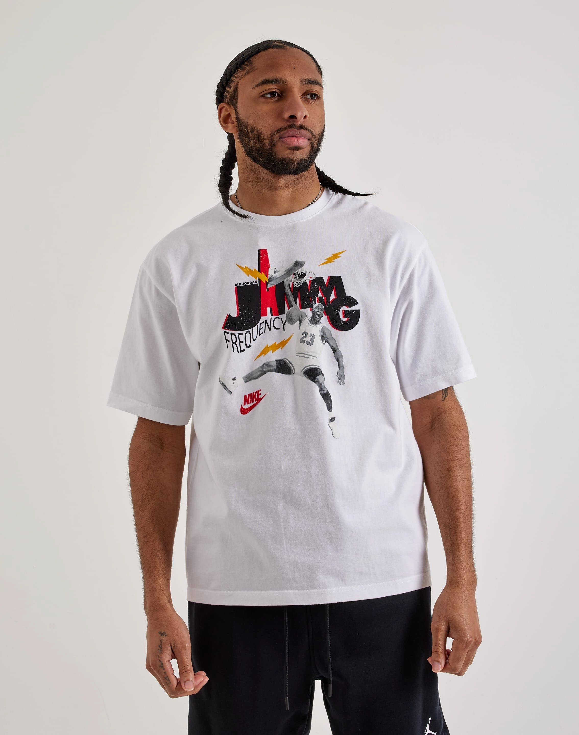 Fashionable options Jordan Jamming Tee Wardrobe staples