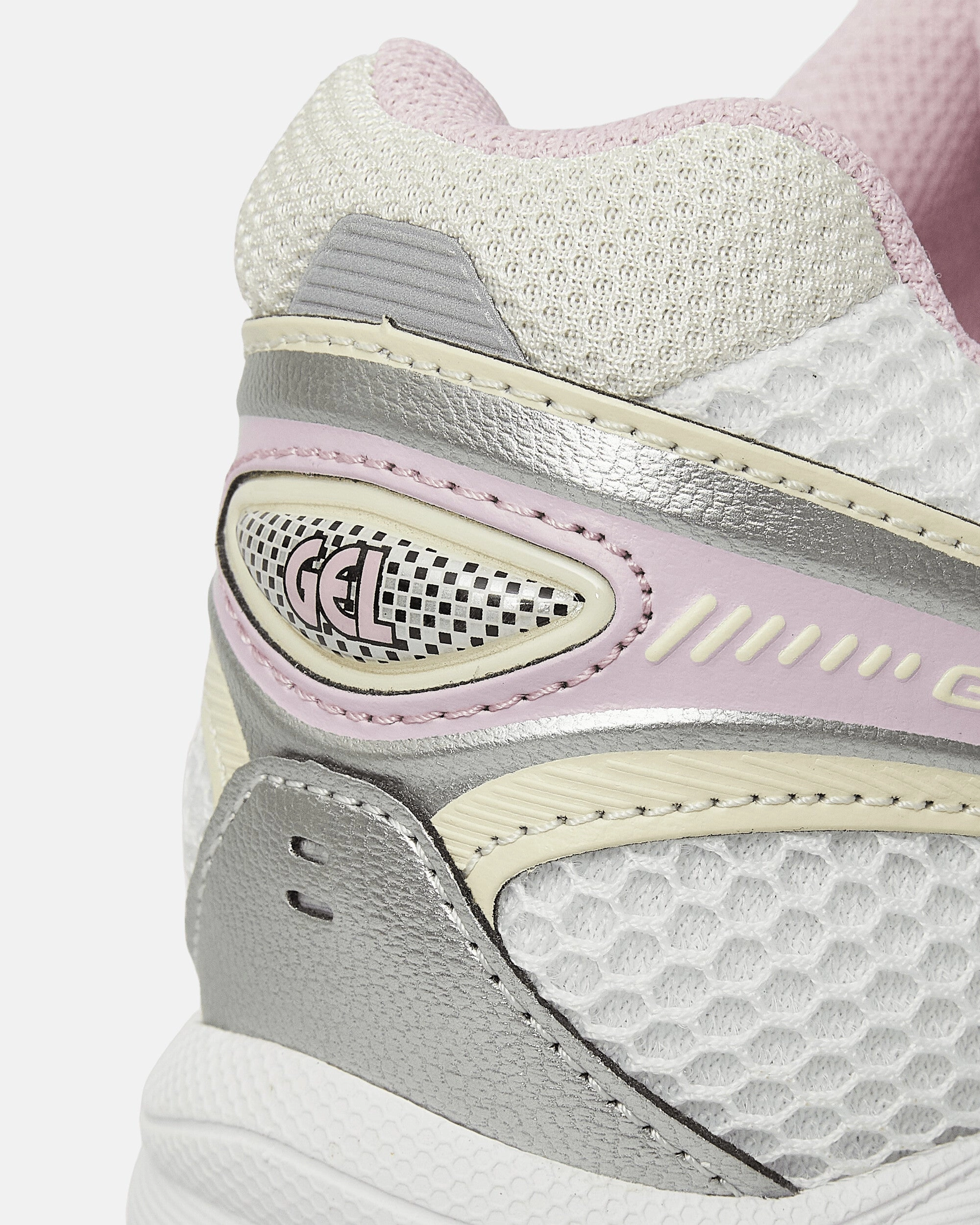 GT-2160 Sneakers White / Rose Water