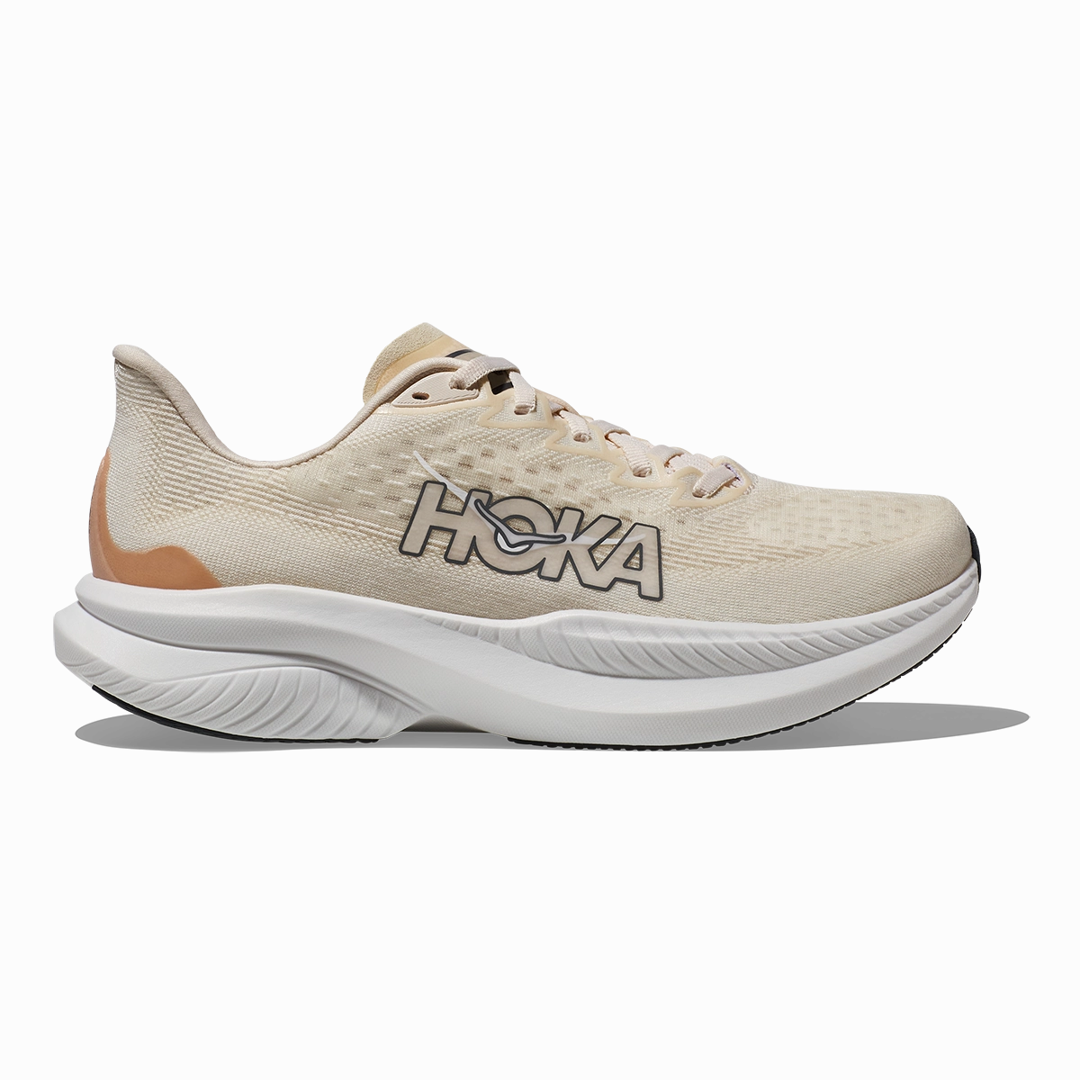 Aesthetic Hoka Mach 6 - Eggnog - Vanilla Sturdy