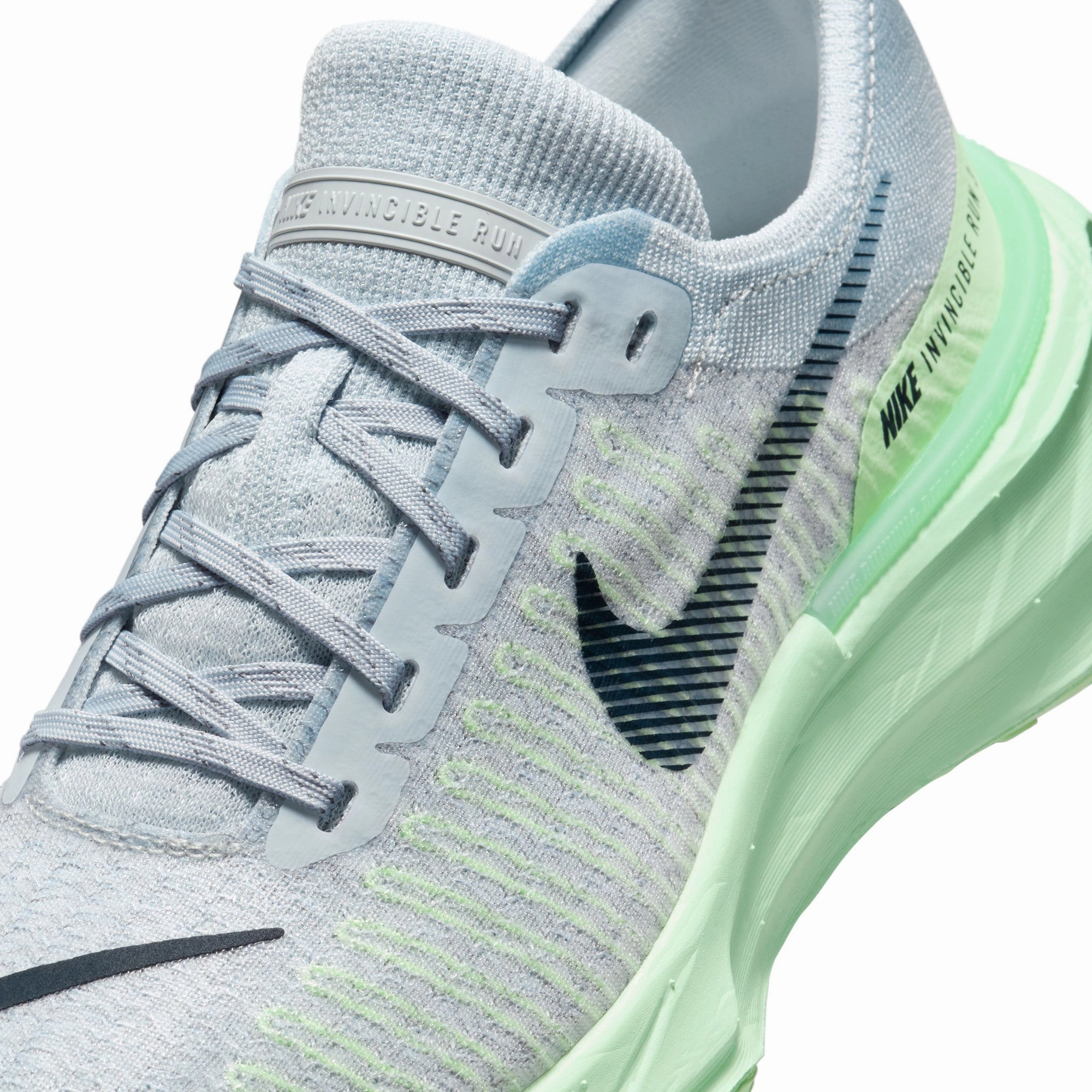 Invincible 3 Women's Road Running Shoes