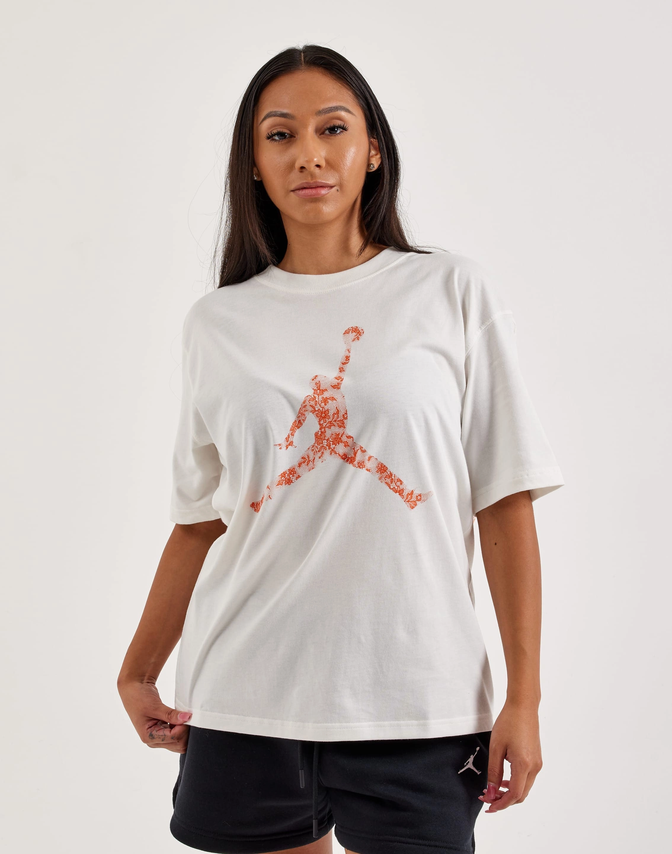 Jordan Brooklyn Graphic Tee Best - selling fashion Fashion rental