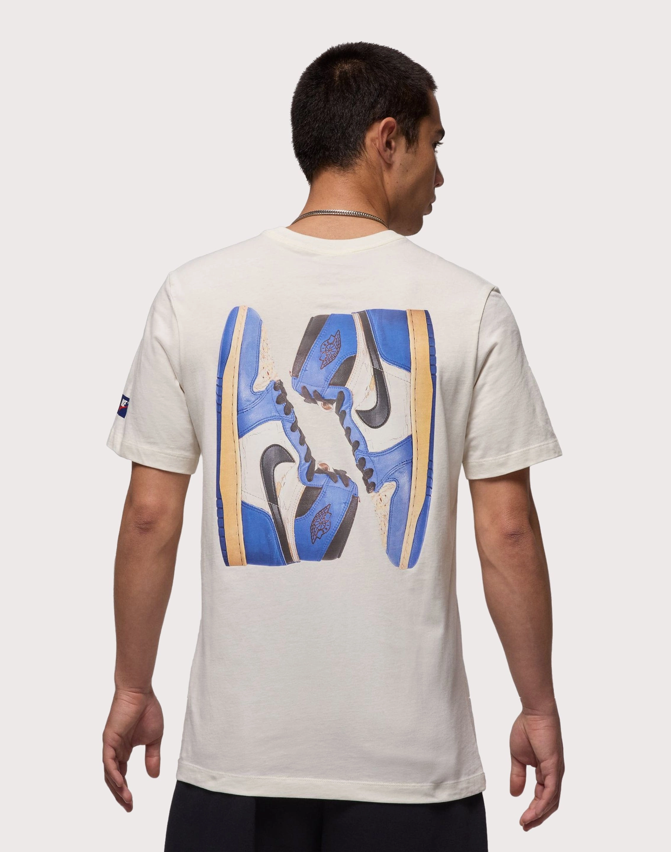 Jordan Flight Essentials AJ Tee Military - inspired fashion