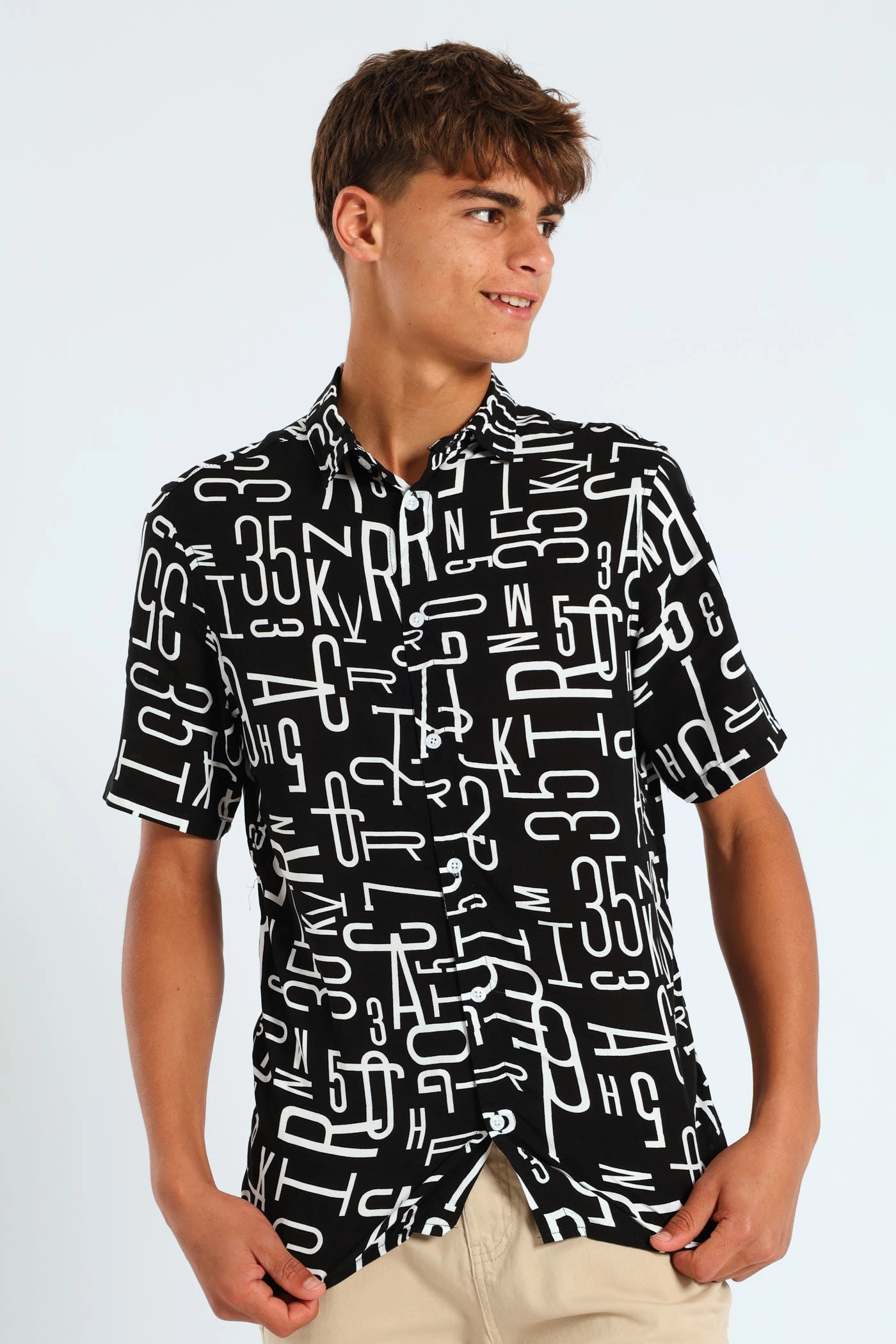 Lace - detailed fashion Boys Letter Viscose Shirt - Black/White Classic fashion pieces