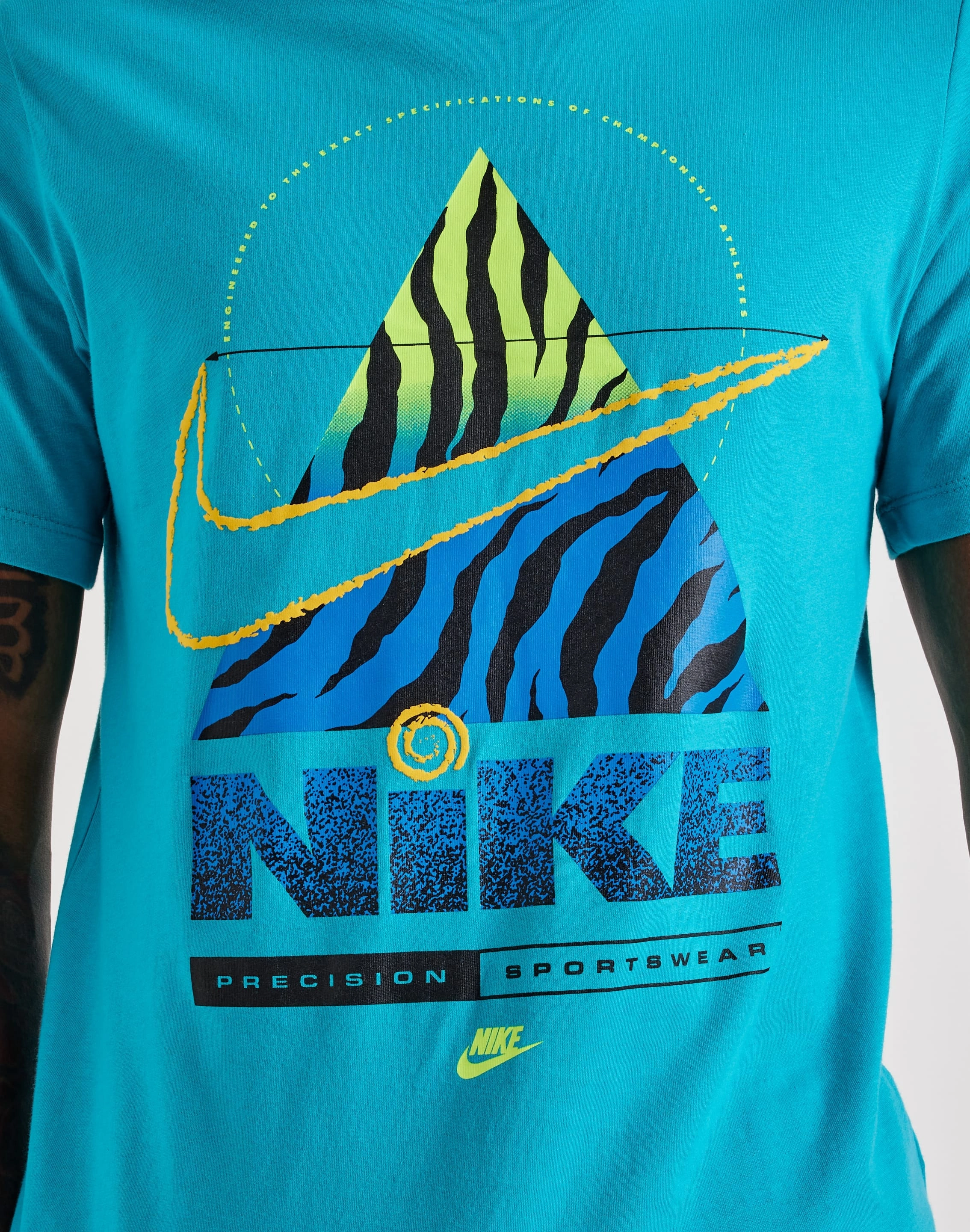 Luxury fashion items Nike Sportswear Tee