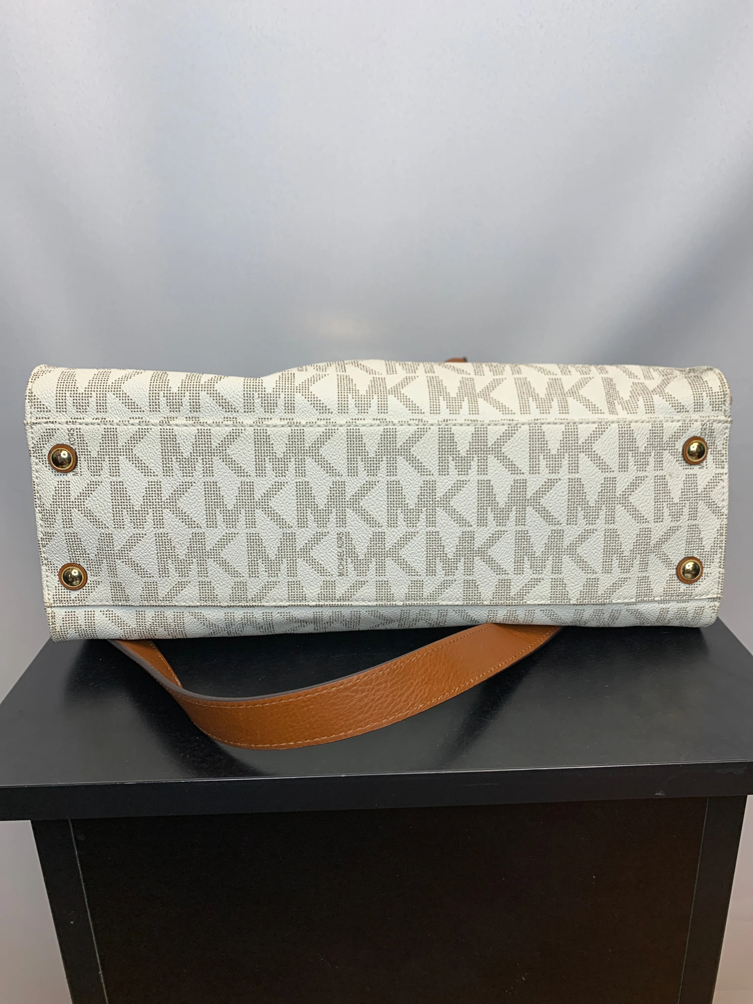 Michael Kors Bags Handbag Designer By Michael Kors  Size: Medium