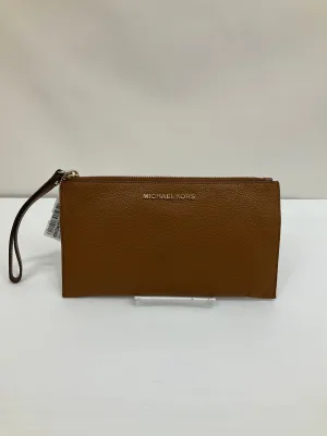 Michael Kors Bags Wristlet Designer By Michael Kors, Size: Medium