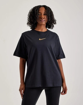 New fashion arrivals Nike Loose Graphic Tee Upcycled fashion
