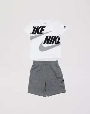 Nike 2-Piece Cargo Shorts Set Pre-School Patterned fashion (floral, stripes, etc.) Patterned fashion (floral, stripes, etc.)