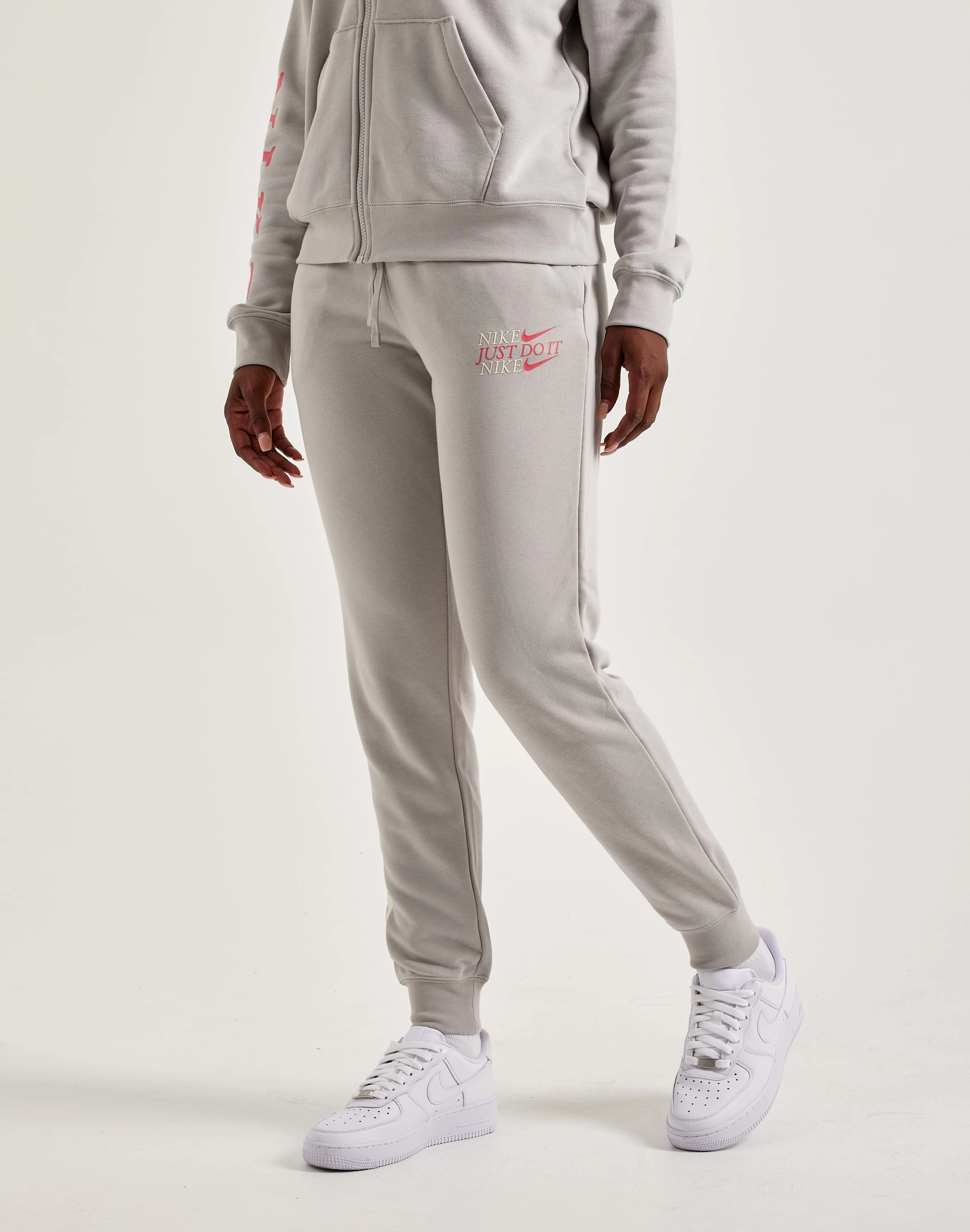 Denim products Nike Club Fleece Mid-Rise Joggers Fashion advice