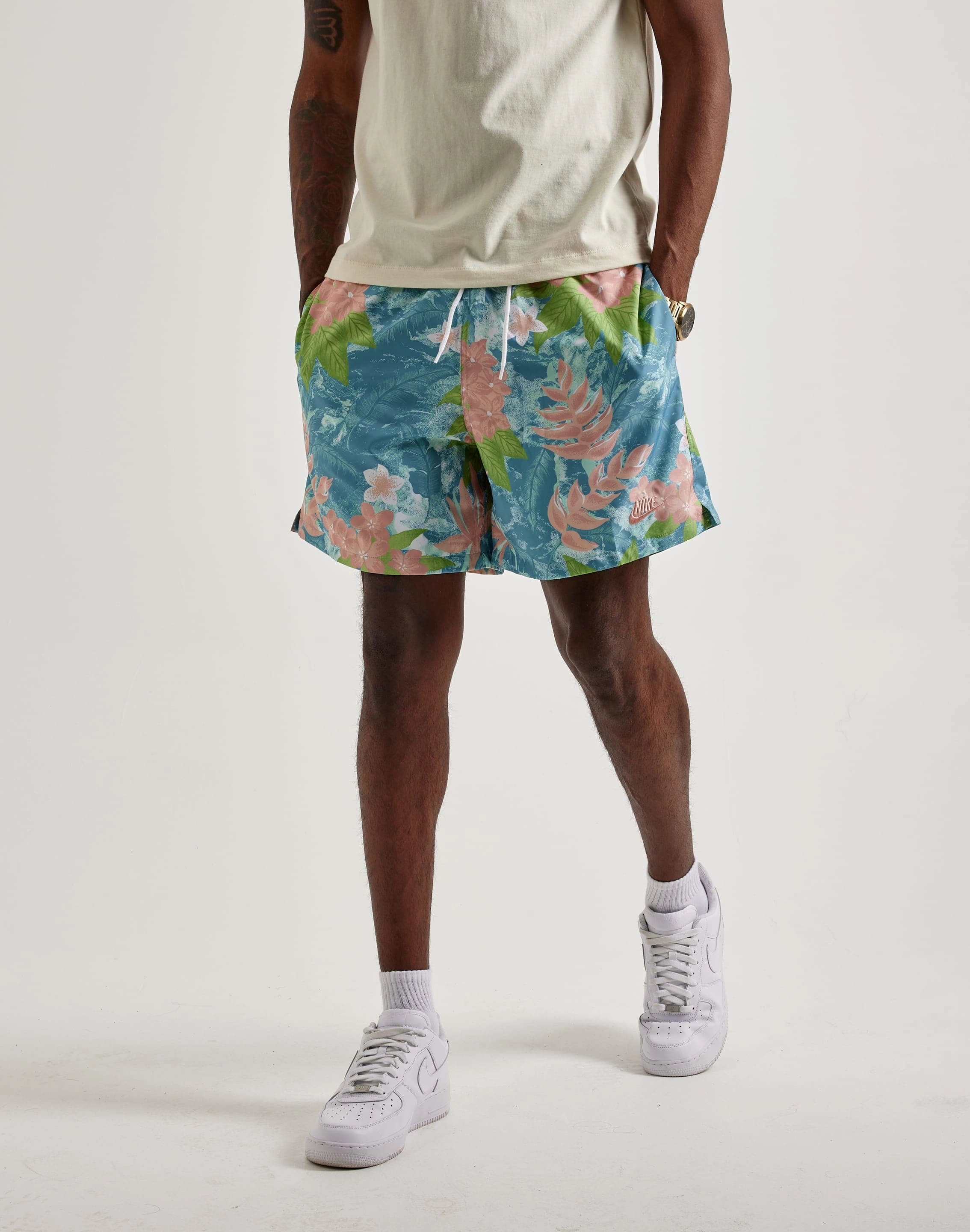 Nike Club Flow Shorts Fashion boutiques