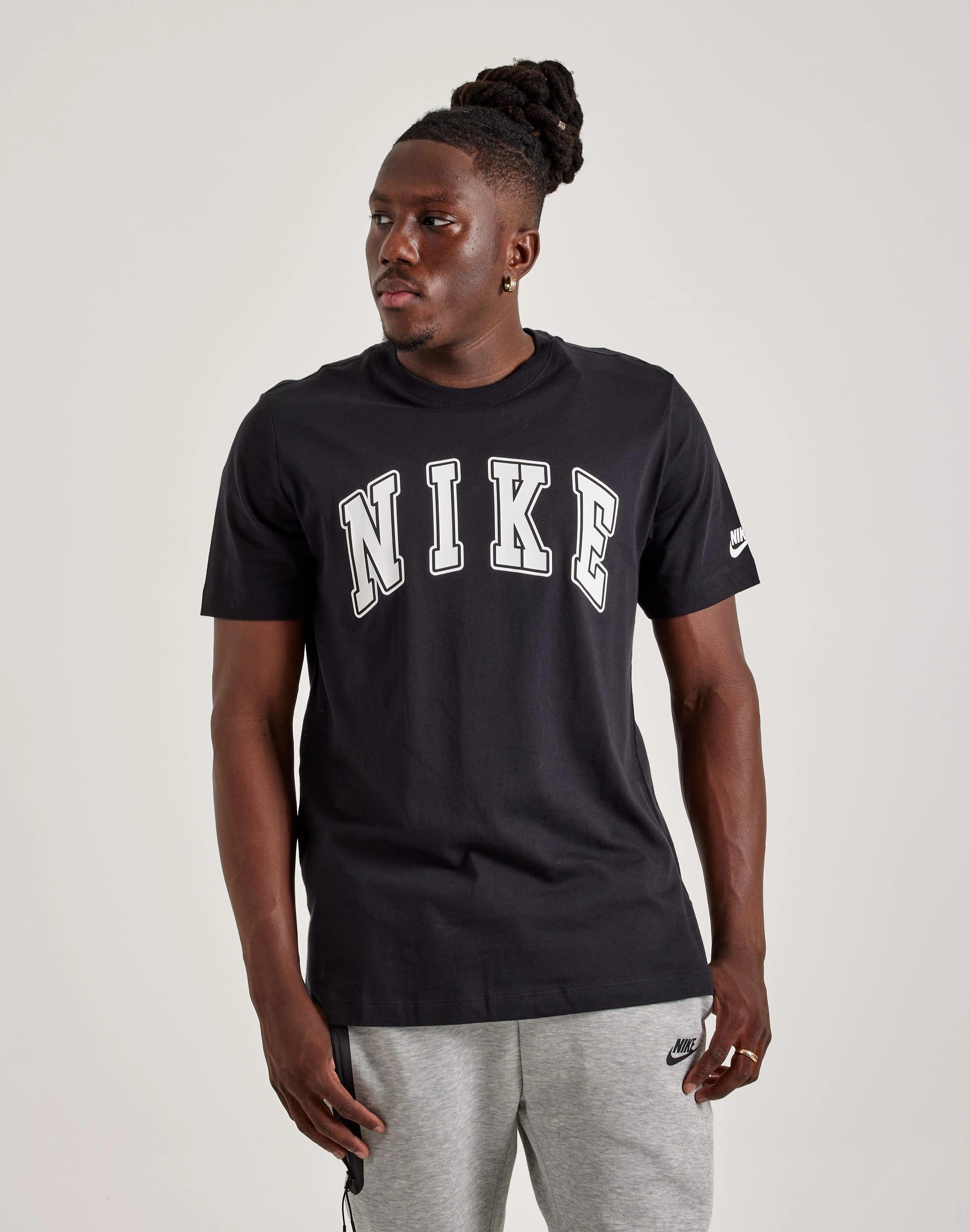 Fashion storage (wardrobes, hangers, etc.) Nike Club Tee Evening wear