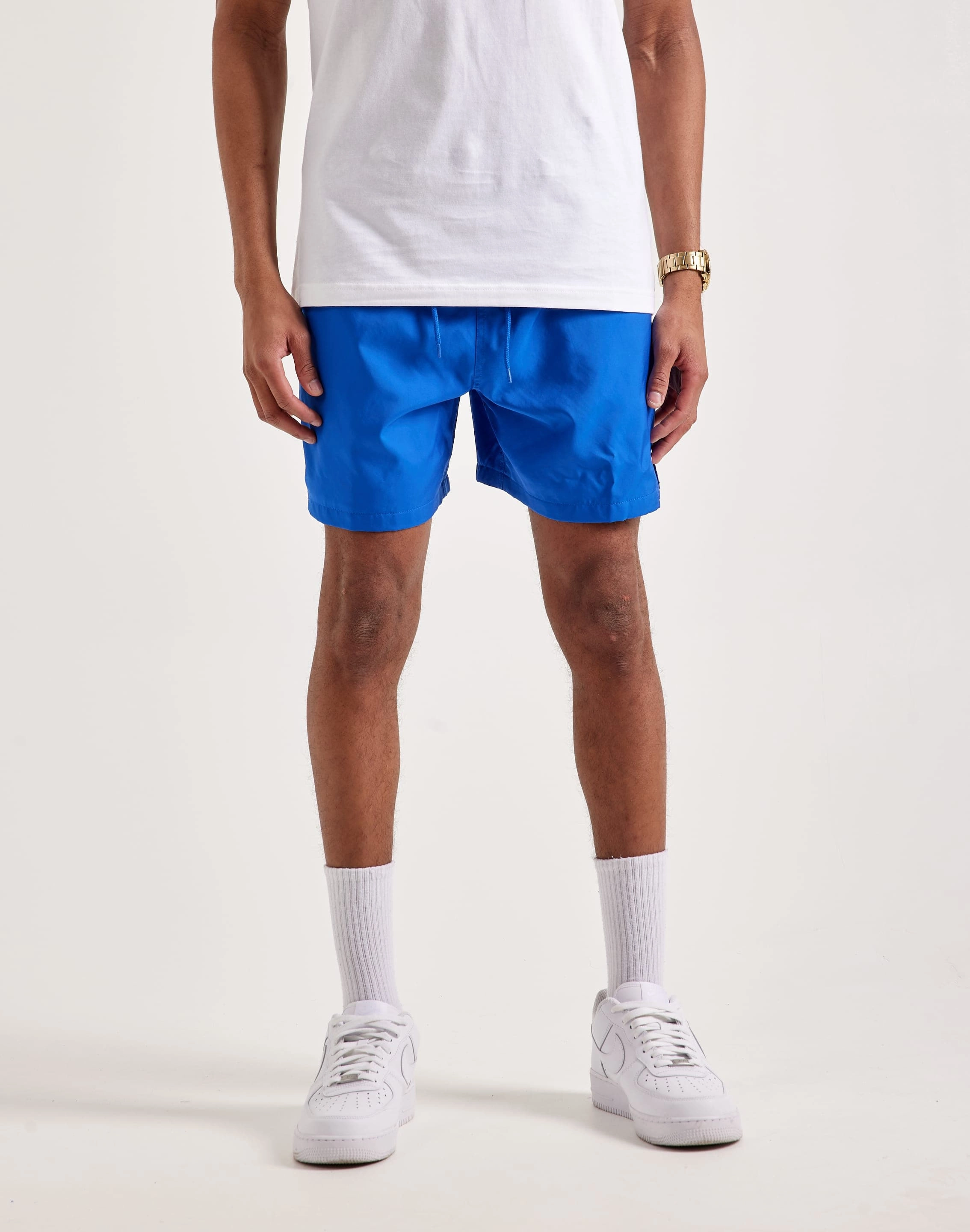 Activewear gear Nike Club Woven Flow Shorts Fashion essentials
