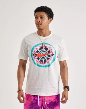 Nike Graphic Tee Comfortable apparel Everyday wear
