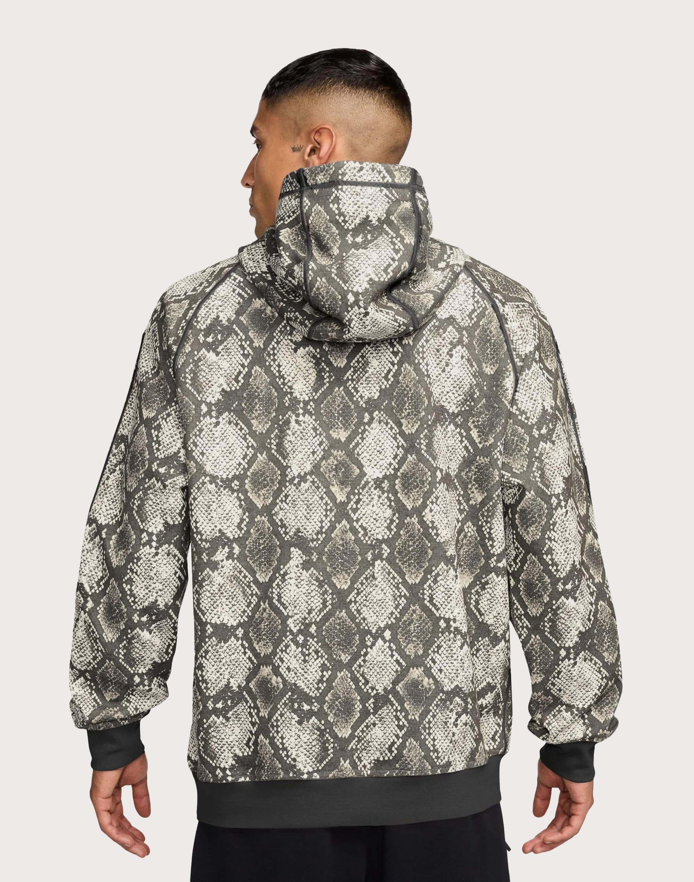 Nike Sport Dri-FIT Printed Fleece Pullover Hoodie Comfortable apparel