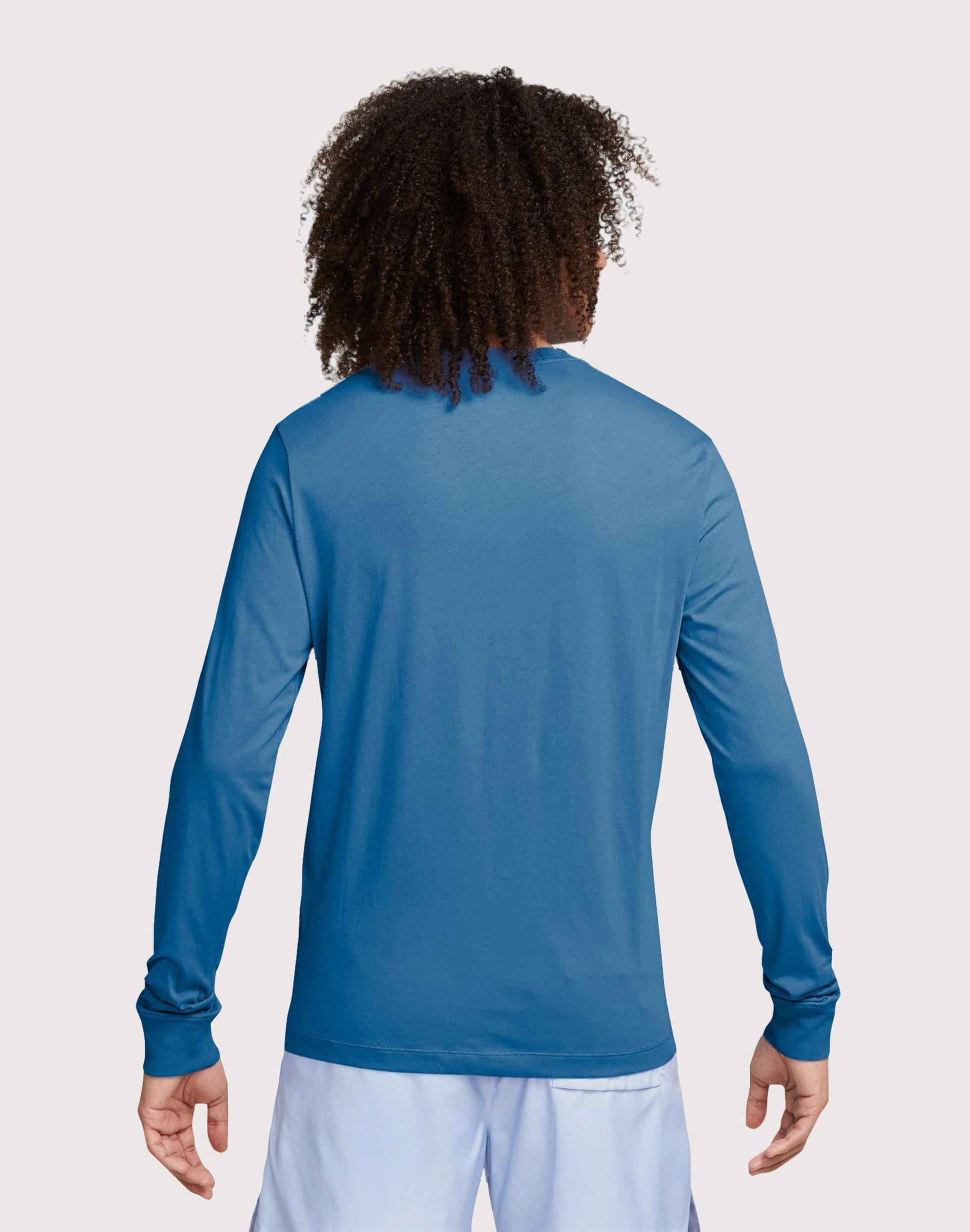 Nike Sportswear Club Long-Sleeve Blue Tee Fashion catalog