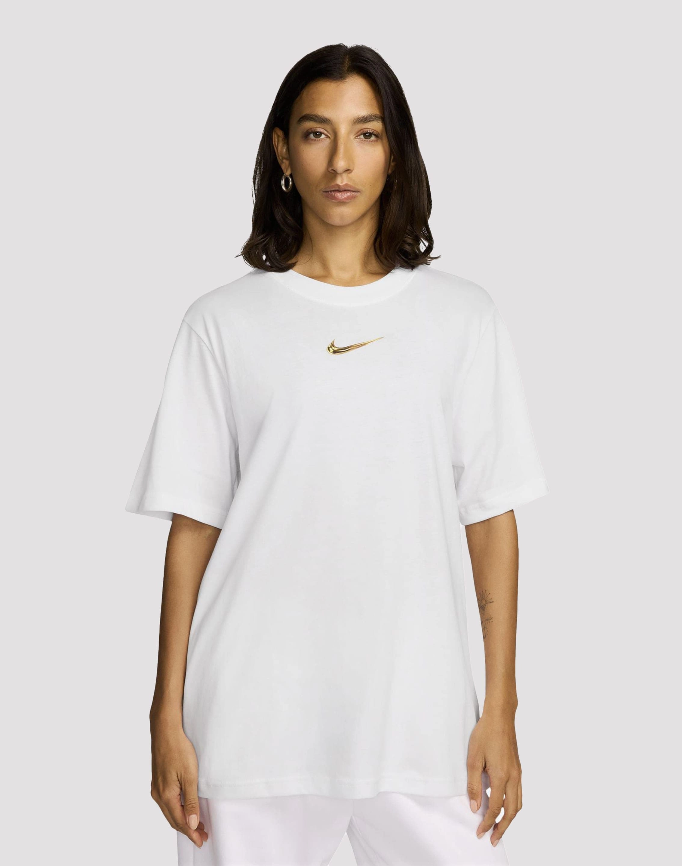 Nike Sportswear Short-Sleeve Tee Runway fashion Beachwear items