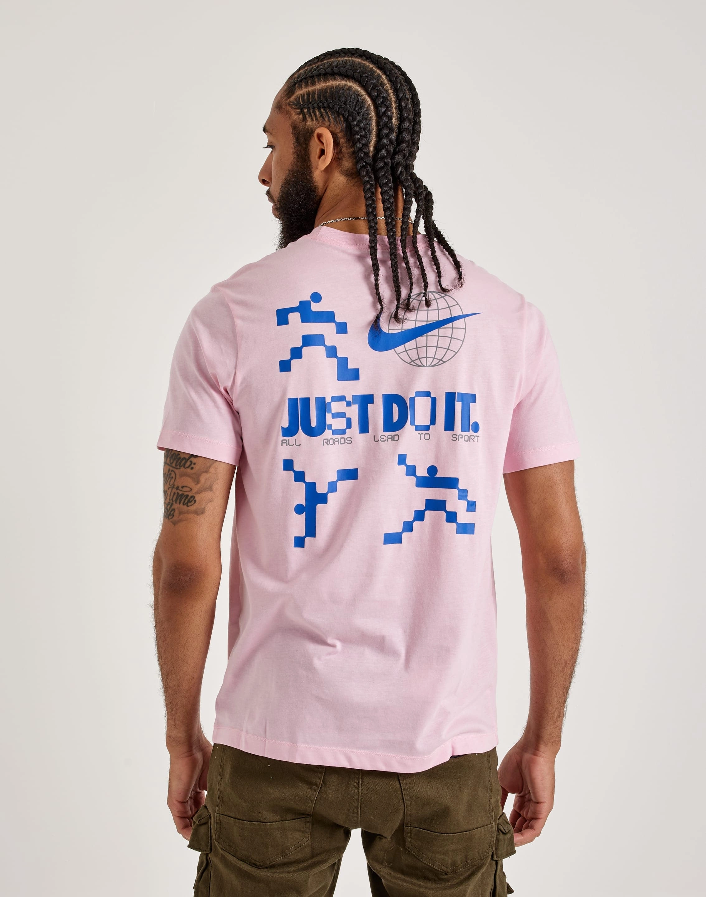 Nike Sportswear Tee Fashion influencers' recommendations