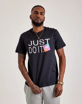 Nike Sportswear Tee Luxury fashion items Fashion rental