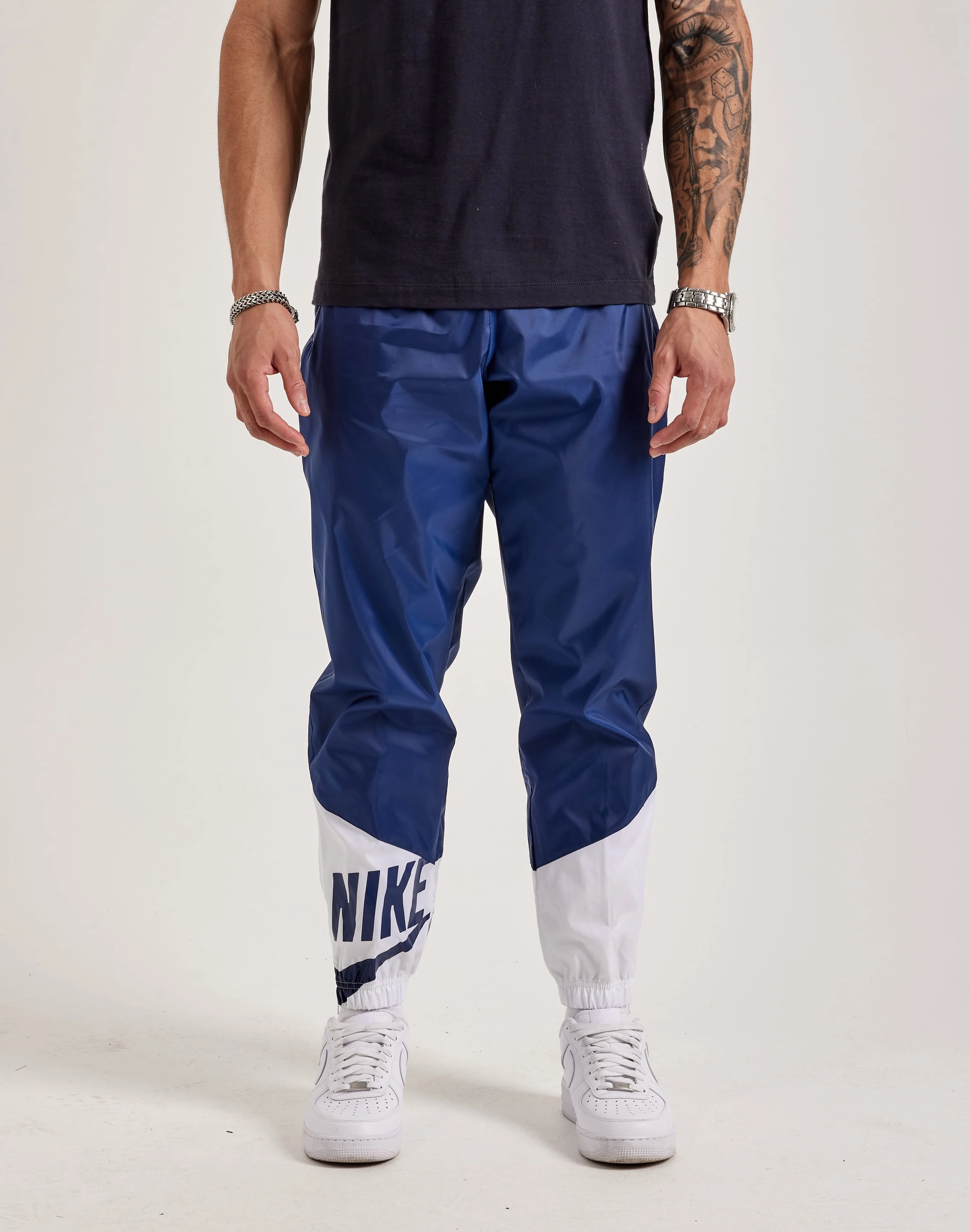 Nike Sportswear Woven Graphic Pants Comfortable apparel